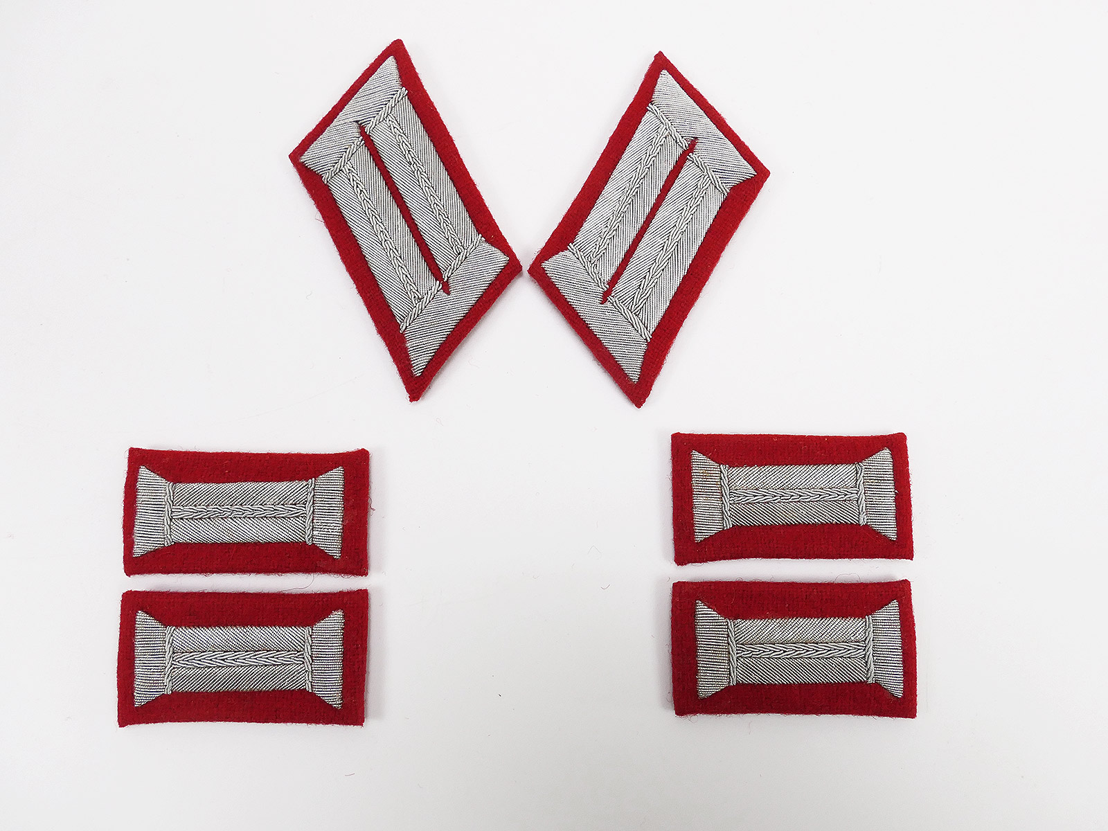 Wehrmacht Satz Artillerie Kragenspiegel + Ärmelpatten Mannschaften für Paraderock Parade Uniform