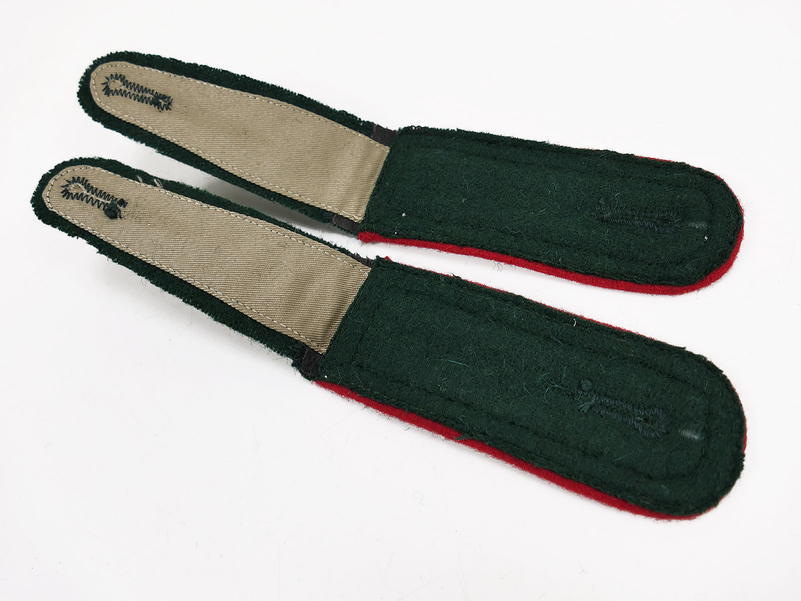 Wehrmacht M36 Schulterklappen Schulterstücke Feldwebel Artillerie für Feldbluse M1936