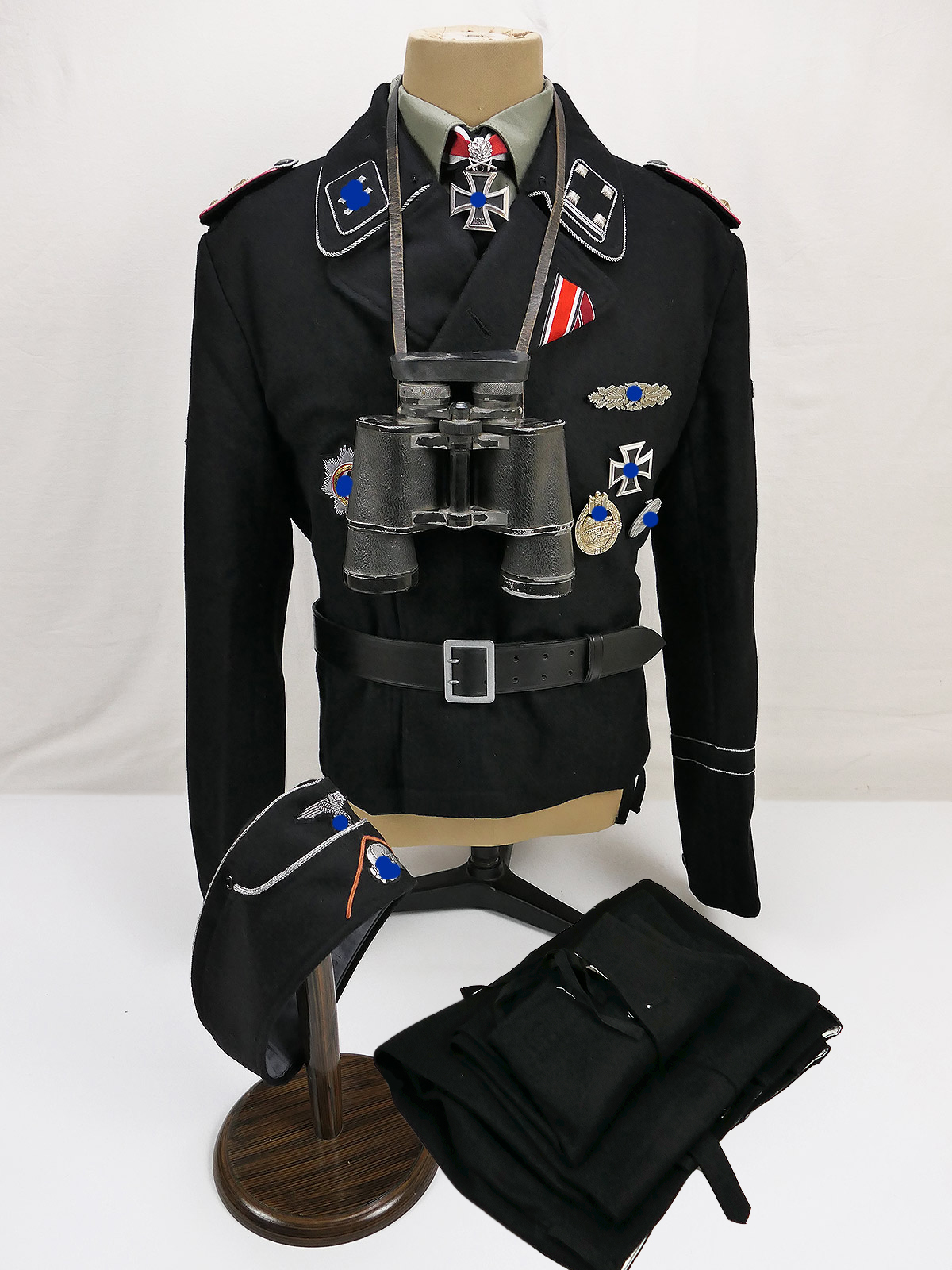 Uniformensemble OStBFü Joachim Peiper Panzerjacke Schiffchen LSSAH Leibstandarte Panzerhose