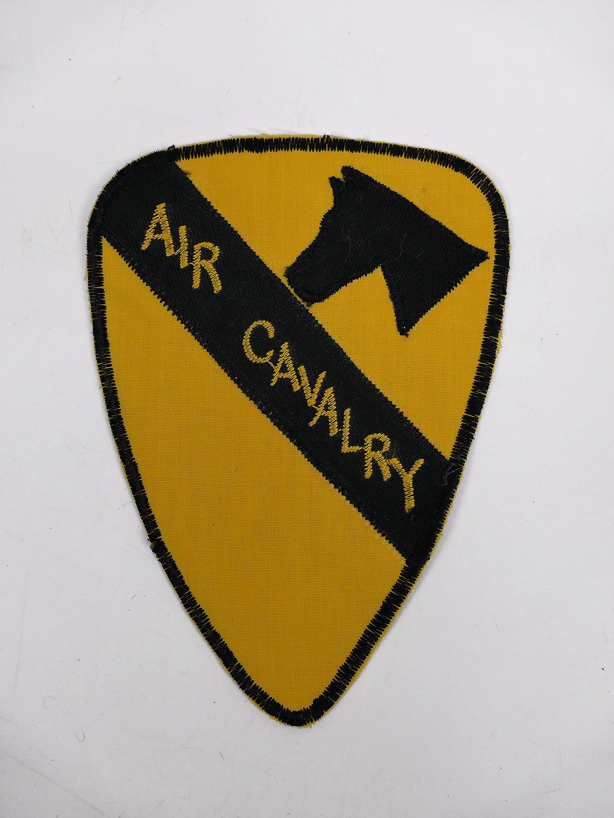 P1557051 US ARMY 1st Cavalry Division Patch AIR-CAVALRY Vietnam