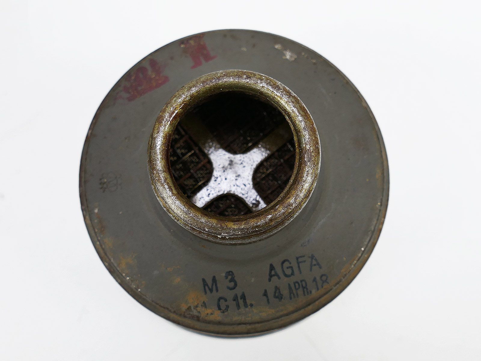 WK1 Original Leder Gasmaske M17 + Filter in Original Bereitschaftsbüchse COLLECTION BATTLE WORN