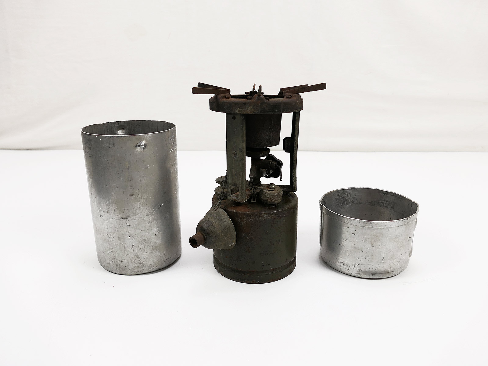 Original US Army WW2 Stove + Case (1944) Benzin Kocher cooking gasoline / Collection BATTLE WORN 