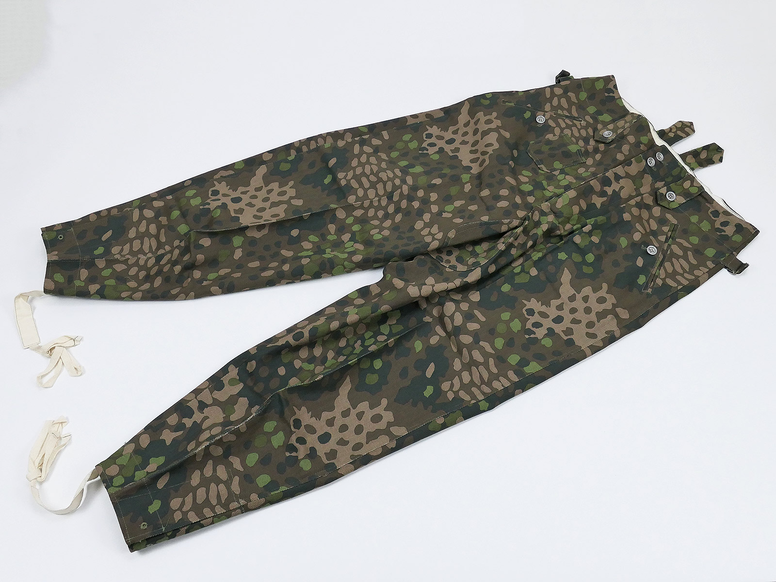 Waffen SS M44 Erbsentarn Feldhose Keilhose / Tarnhose Pea Dot 44