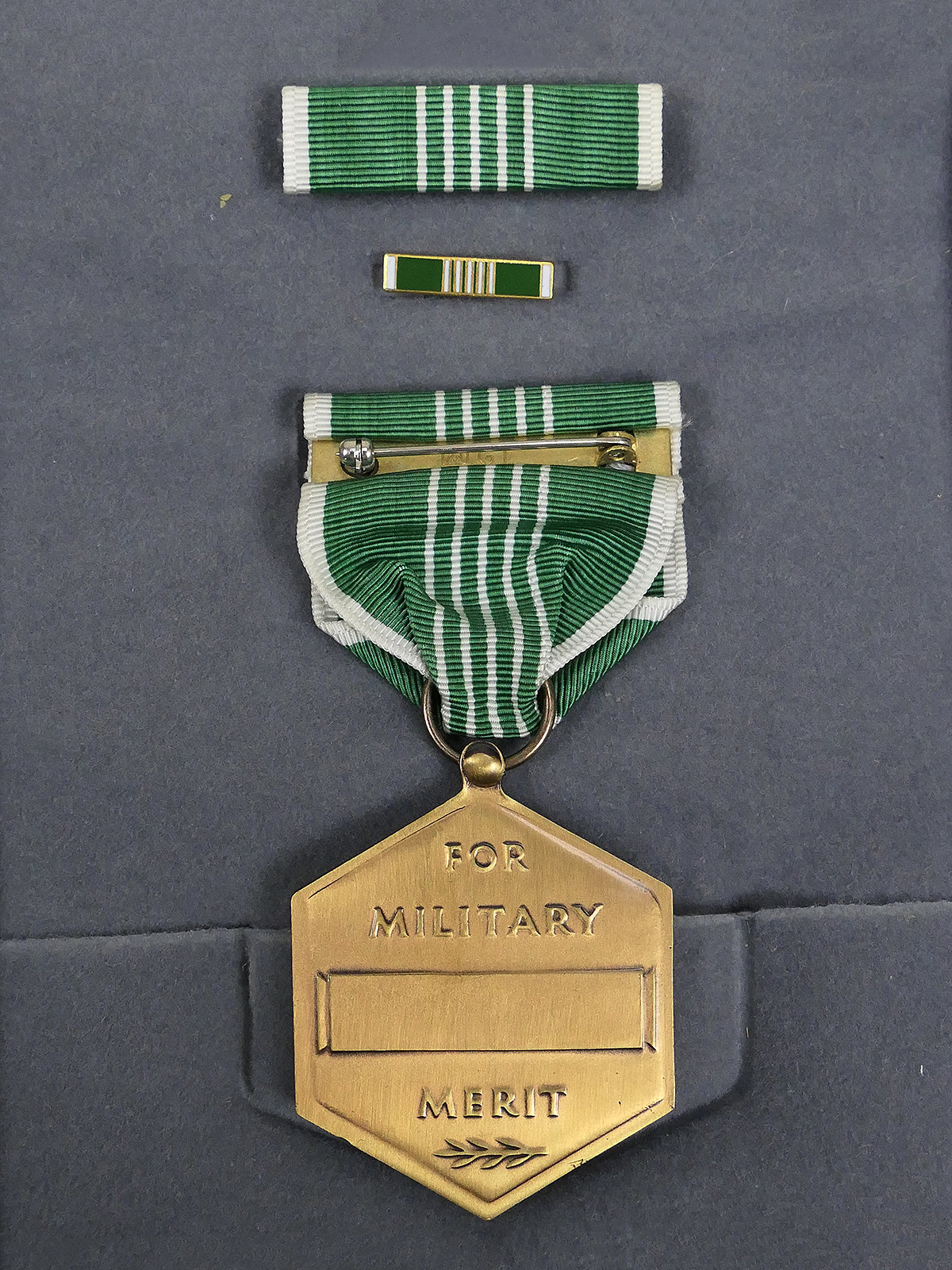 P1357097