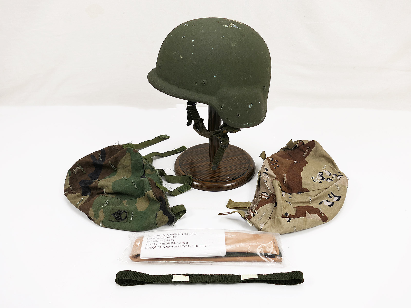 #69 Nato PASGT Gefechtshelm Infantry Combat Helm Gr. S mit US Desert + Woodland Helmbezug