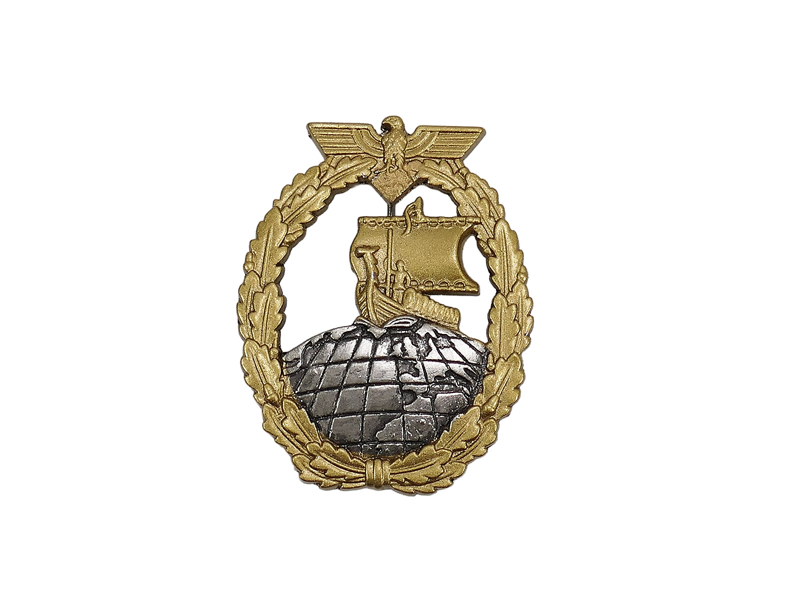 Wehrmacht Kriegsmarine Hilfskreuzer-Kriegsabzeichen Marine ENTNAZIFIZIERT