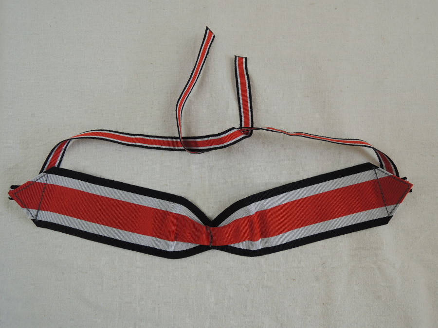 Wehrmacht Kragenband / Ordensband für das Ritterkreuz