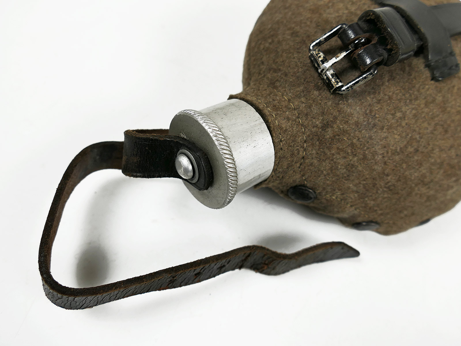 Wehrmacht Feldflasche SKN39 mit Alu Becher COLLECTION BATTLE WORN