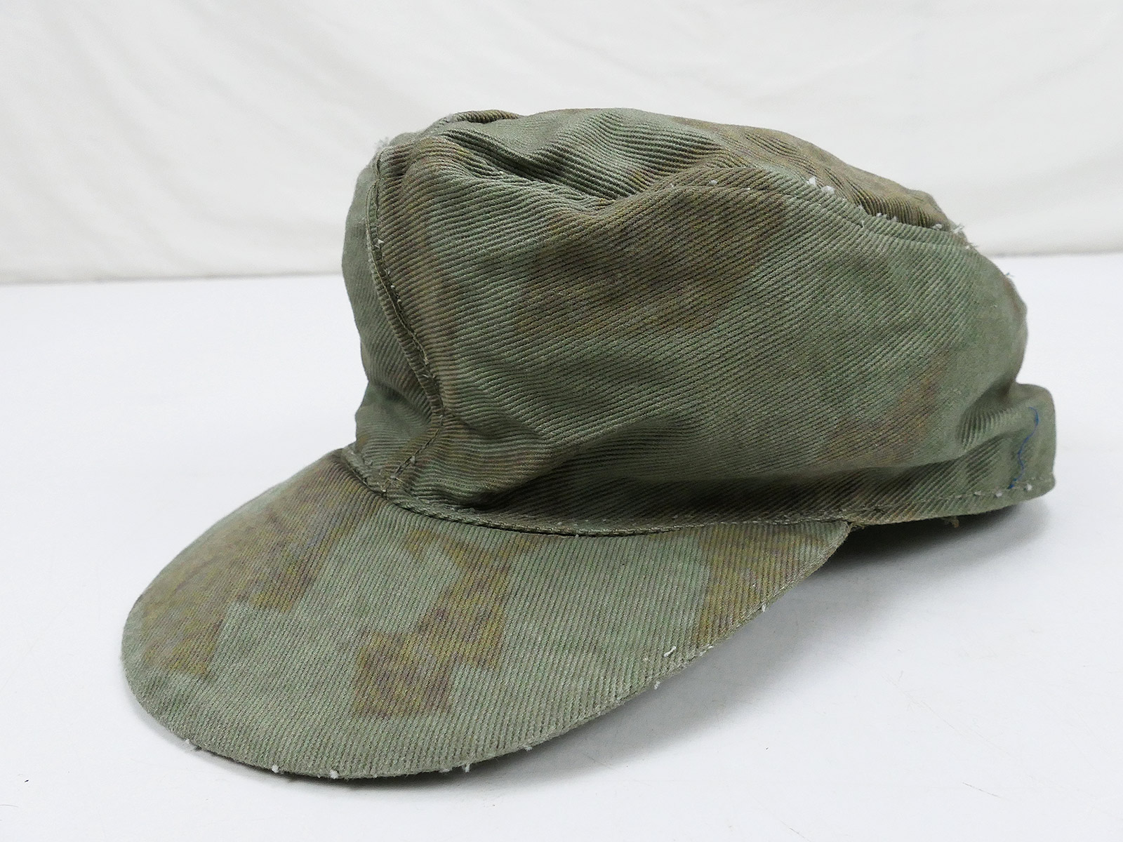 P1312963 Wehrmacht / Luftwaffe Frontfertigung splittertarn Feldmütze Gr.59/60 Tarnmütze aus Museum