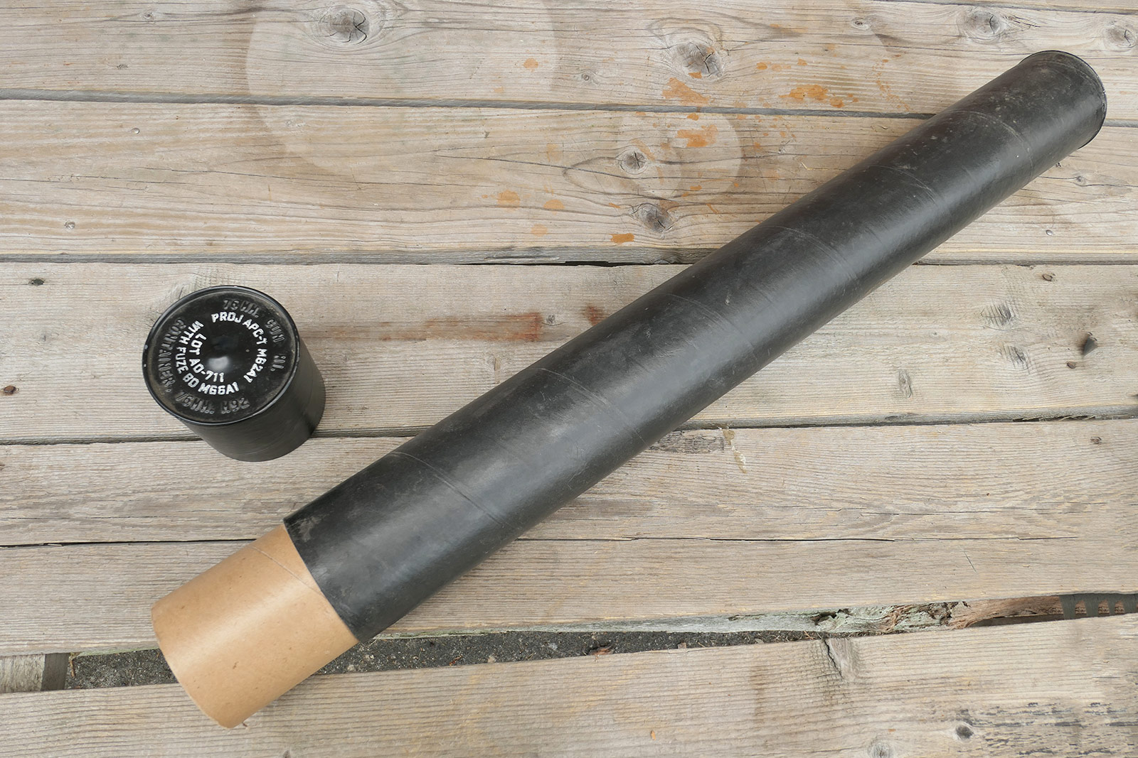 P1280593 US Army Container Kartonage für M92 - 76mm Panzerrohr Kartusche leer Deko