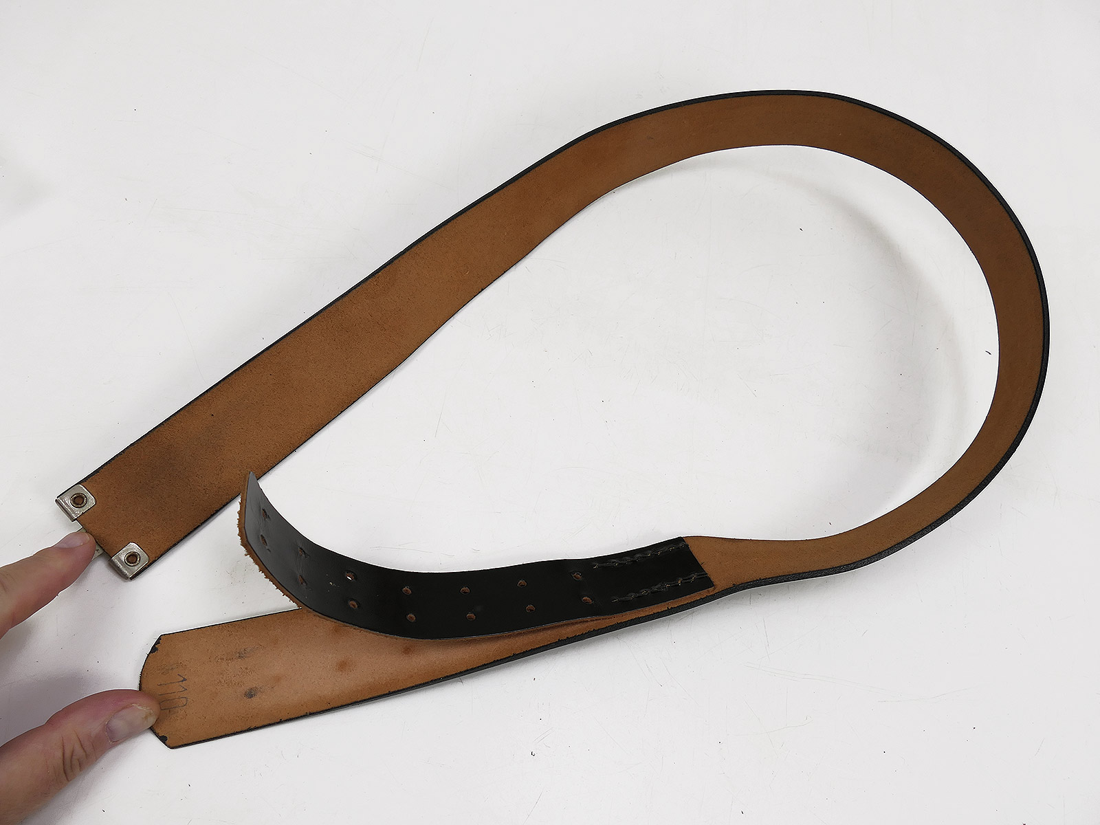 Vintage Leder Koppel / Koppelriemen Lederkoppel 110cm COLLECTION BATTLE WORN
