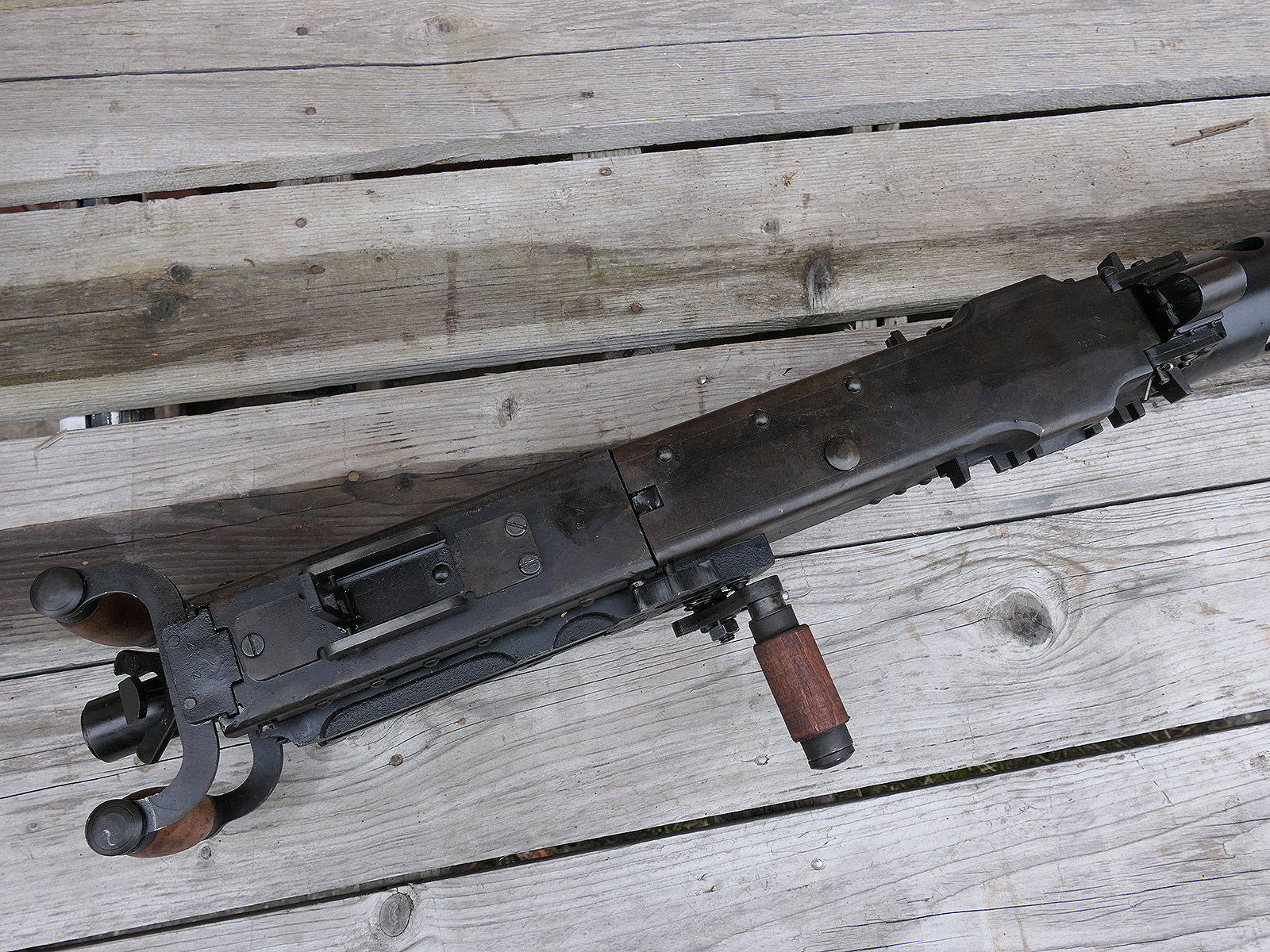 #A Browning Machine Gun MG Cal. 50 M2 Jeep Lafette Tripod - Modell - 1:1 Metall Nachbau Lauf zerlegbar