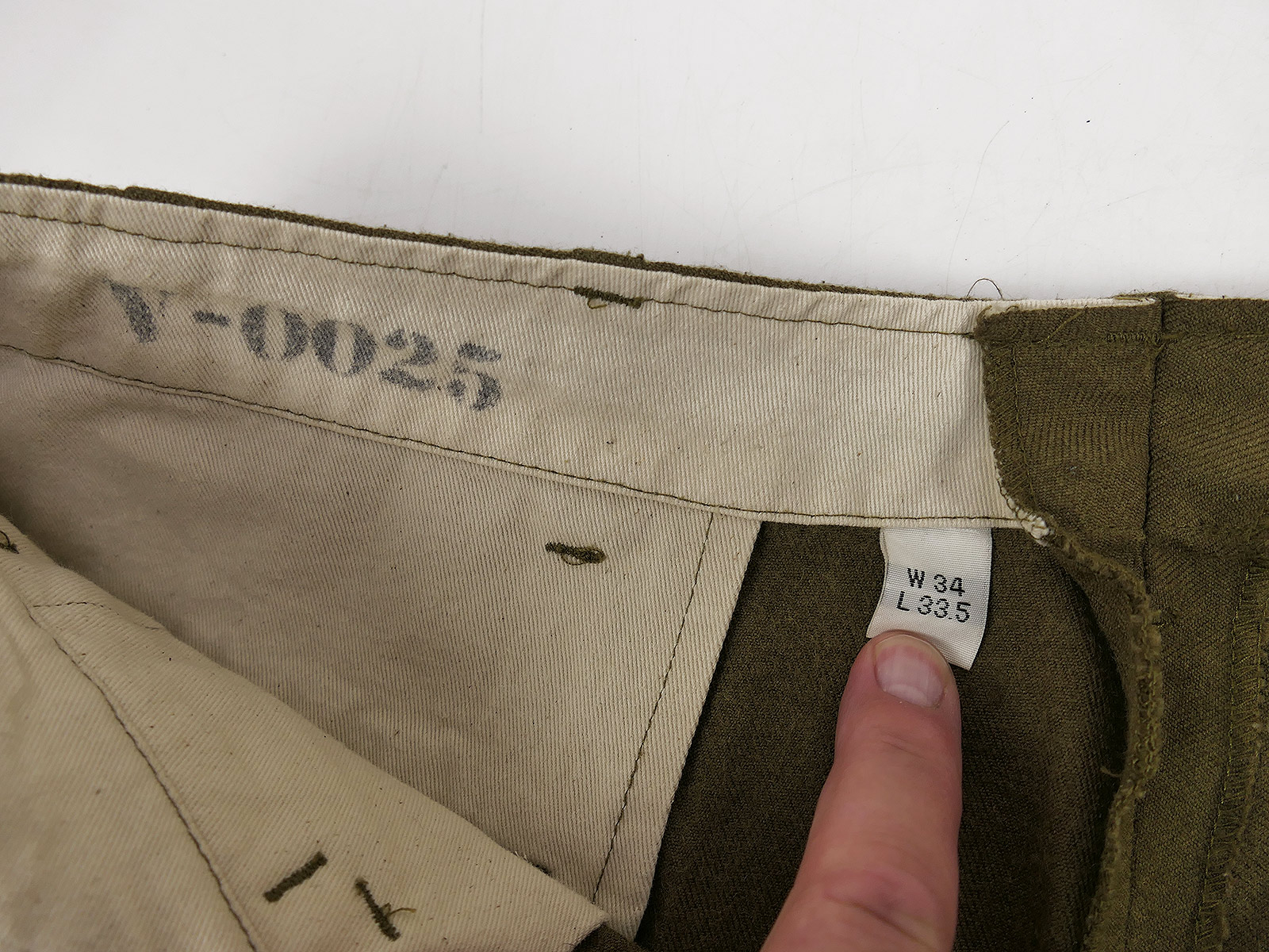 Einzelstück US Army WW2 Feldhose M37 Trousers Größe US W34 BATTLE WORN