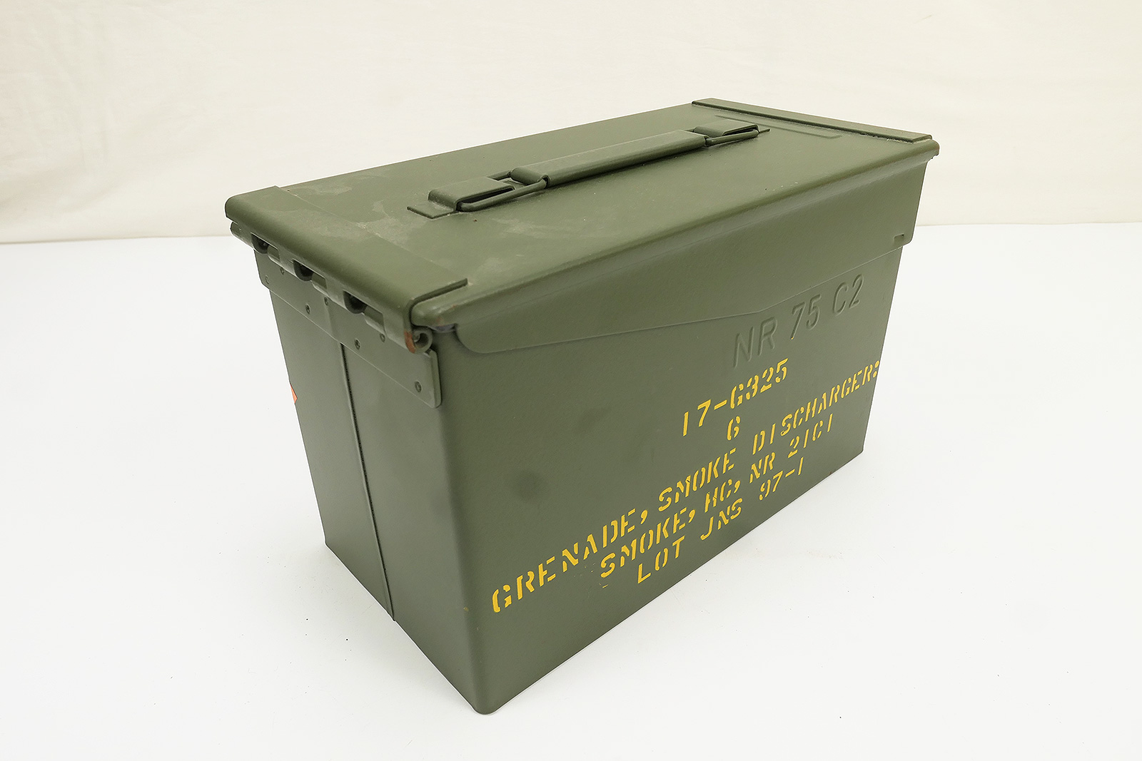 P1550872 US / Nato Box Grenade Smoke Discharger Ammunition Can
