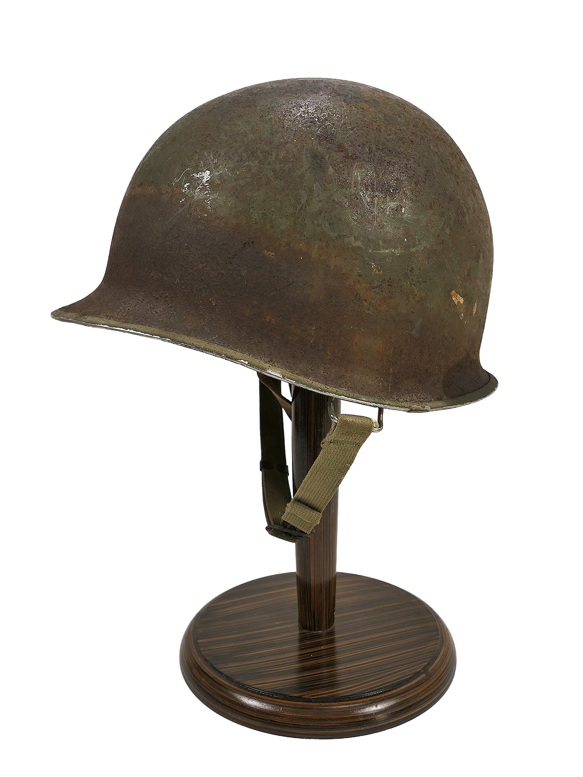 US ARMY WW2 M1 Front Seam Swivel Bale Helmet Stahlhelm mit Liner / Kinnriemen BATTLE WORN 