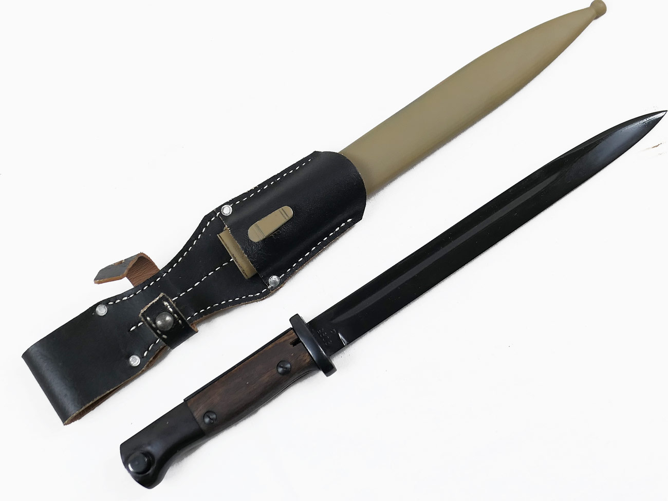 P1330589 Wehrmacht Bajonett K98 / Seitengewehr mit Koppelschuh 1942 - Reproduktion