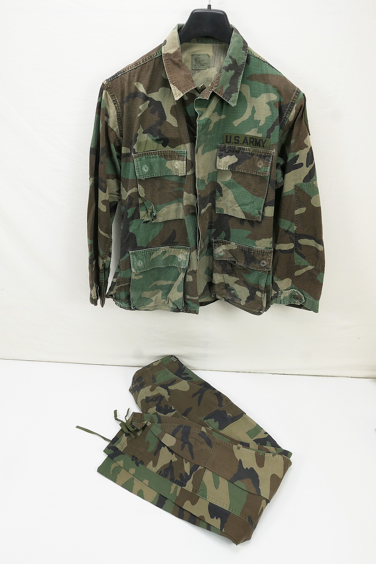 P1380194 US Army BDU Woodland Anzug - Feldjacke + Feldhose - Small Short