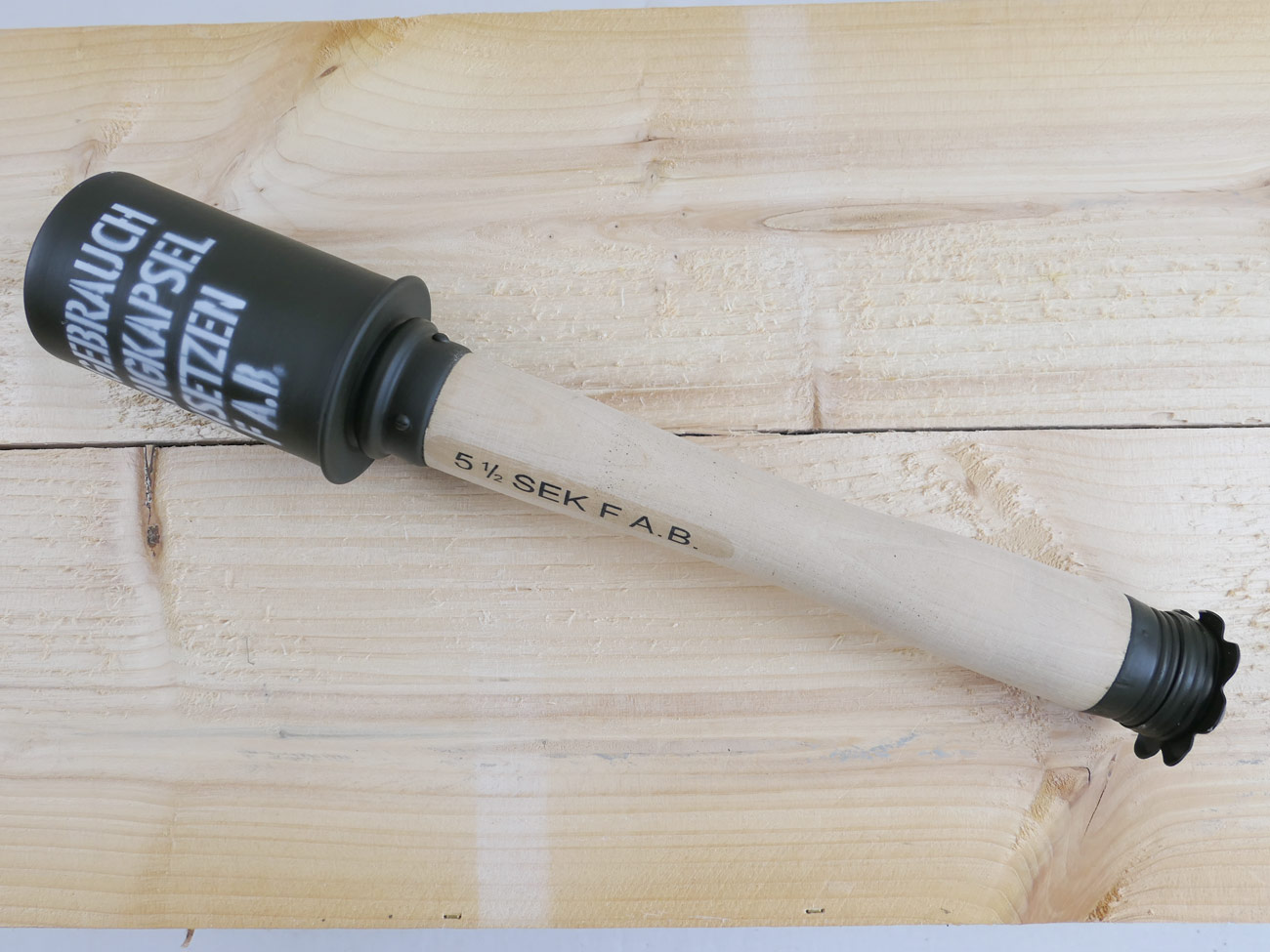 1. Weltkrieg M16 Deko Stielhandgranate aus Holz / Metall zerlegbar WK1