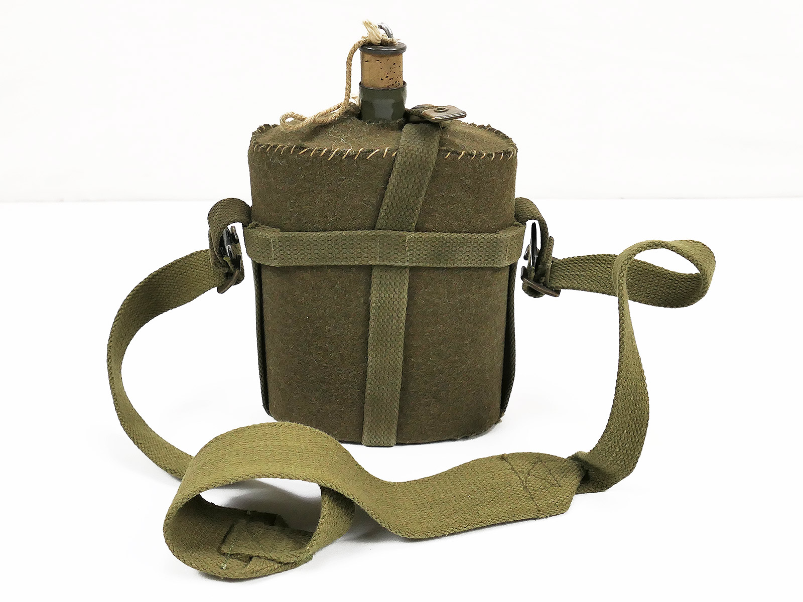 Original GB Feldflasche 1940 Wasserflasche englisch WW2 komplett Webbing Beriemung Riemen
