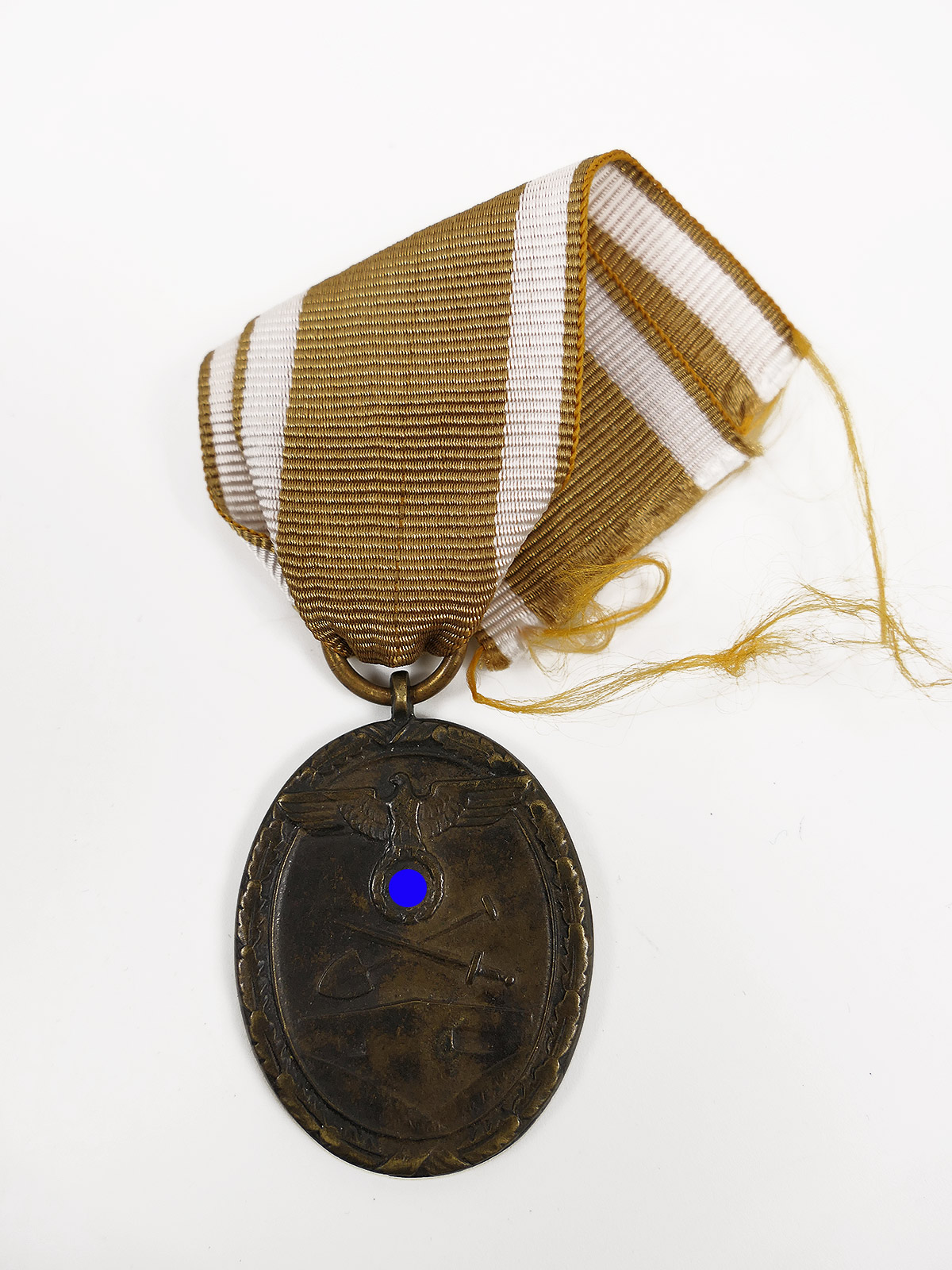 Original Schutzwall Ehrenzeichen 1939 Abzeichen am Band
