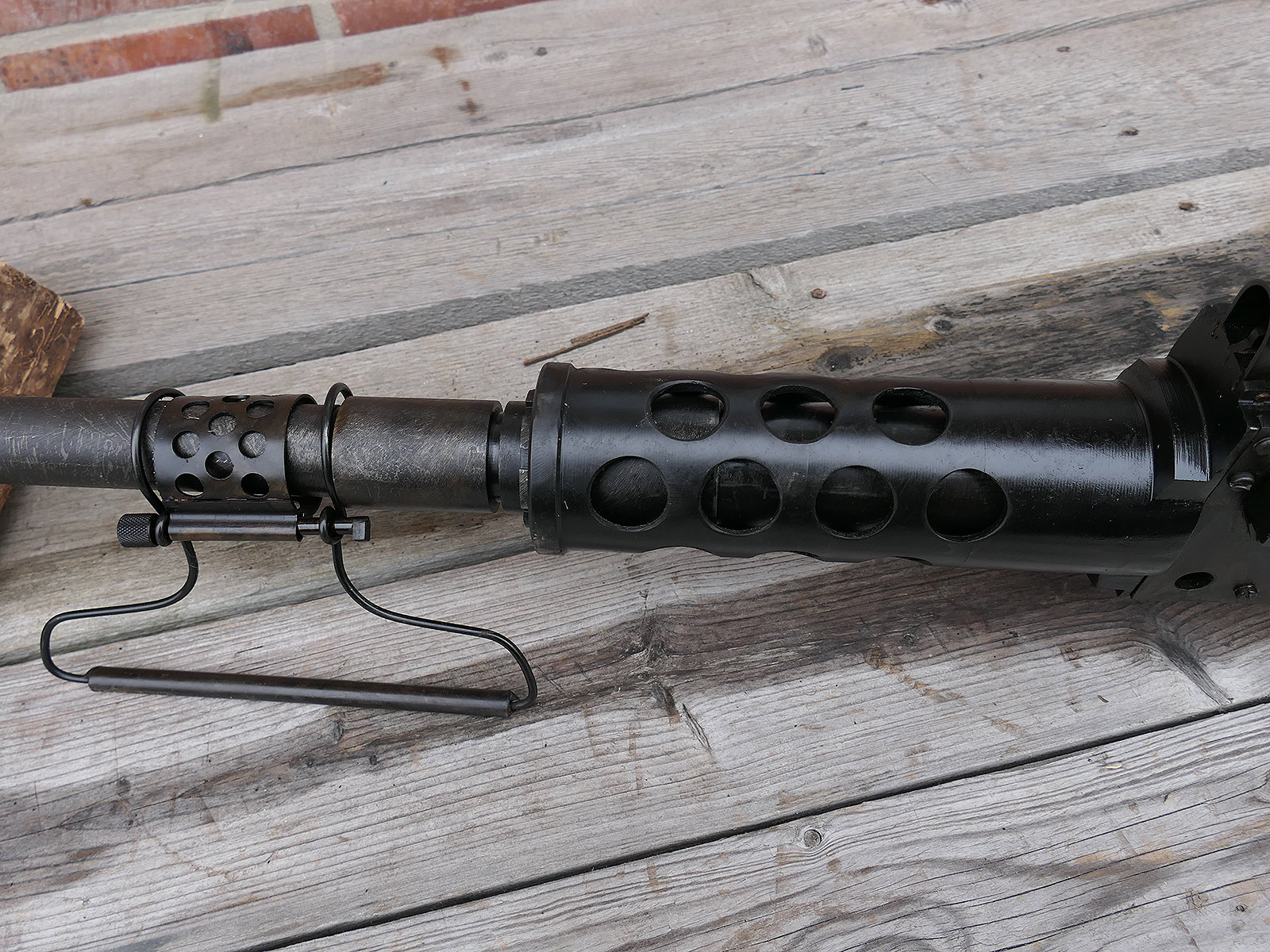 #A Browning Machine Gun MG Cal. 50 M2 Jeep Lafette Tripod - Modell - 1:1 Metall Nachbau Lauf zerlegbar