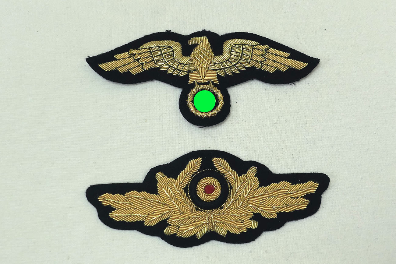 P1100140 Mützenadler und Kokarde General diplomatisches Korps