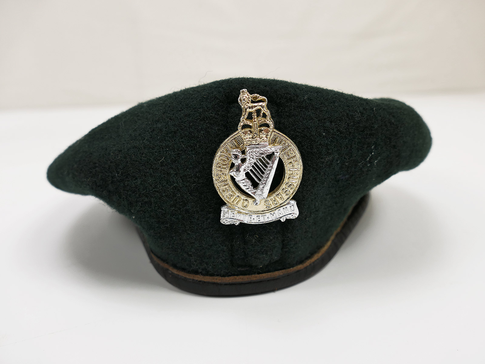 British Army Beret & Cap Badge / Barett mit Abzeichen kleine Größe