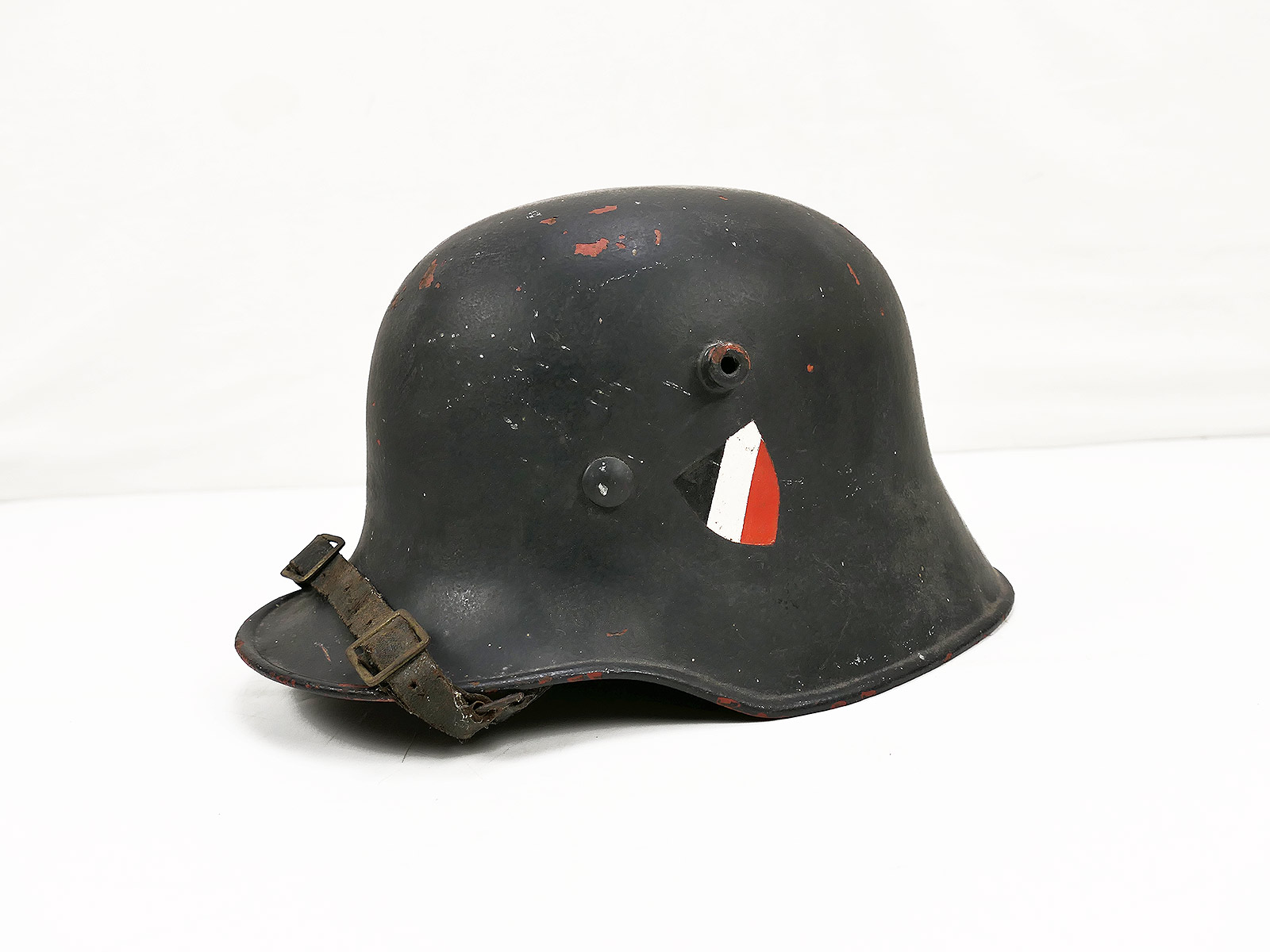 Original M16 Stahlhelm ET66 (1. Weltkrieg) Feuerwehr komplett , mit Decal