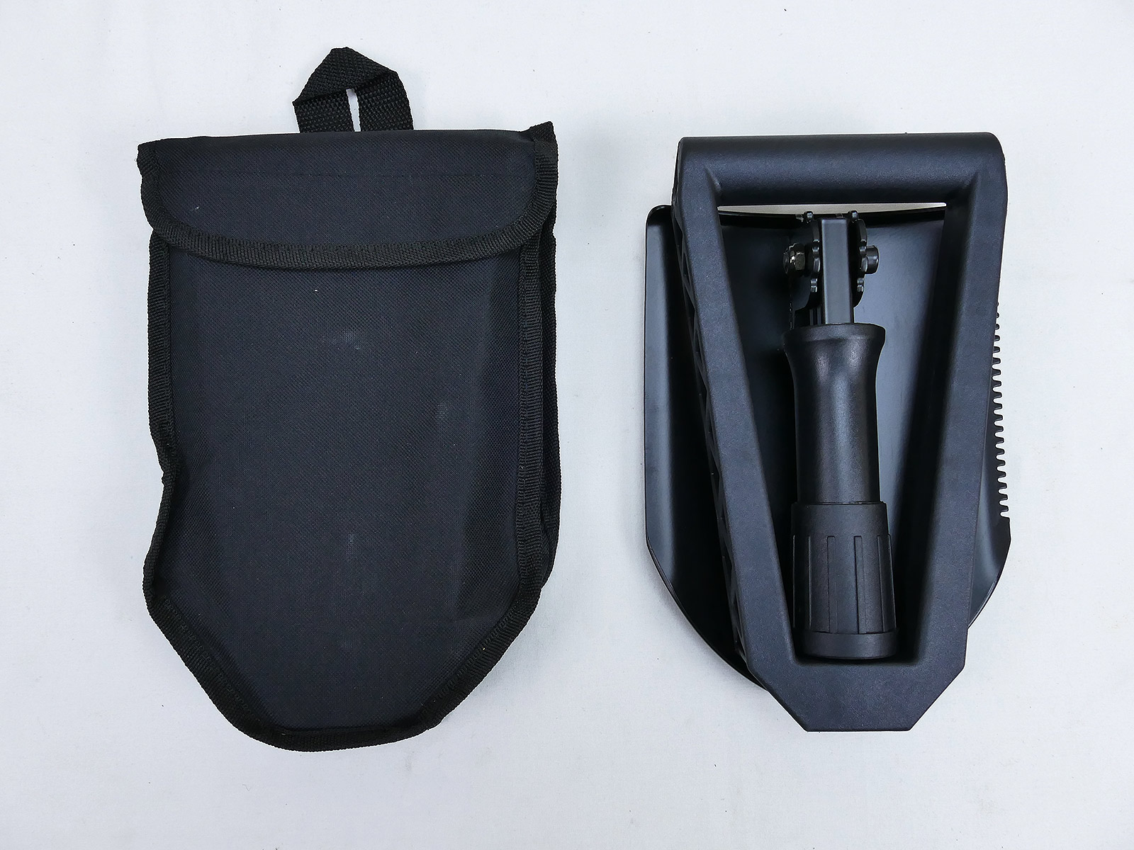 P1340771 US Feldspaten Multi Tool mit Säge Spaten Schaufel Kombination Klappspaten