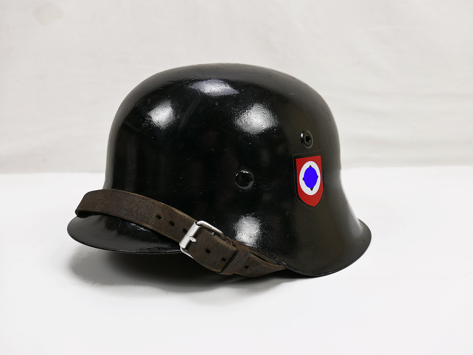 Allgemeine SS Stahlhelm M42 Original Glocke NS66 mit Helmfutter Gr.58 / DD