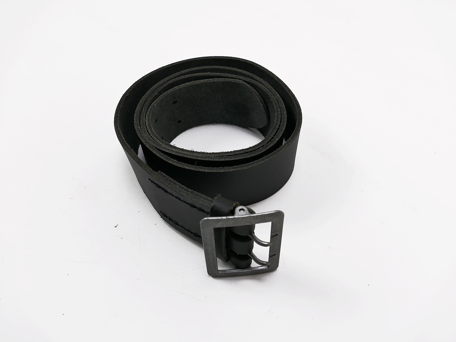 Einzelstück - Wehrmacht Koppelriemen schwarz Leder Koppel Zweidornkoppel Offizier 124cm x 4,5cm