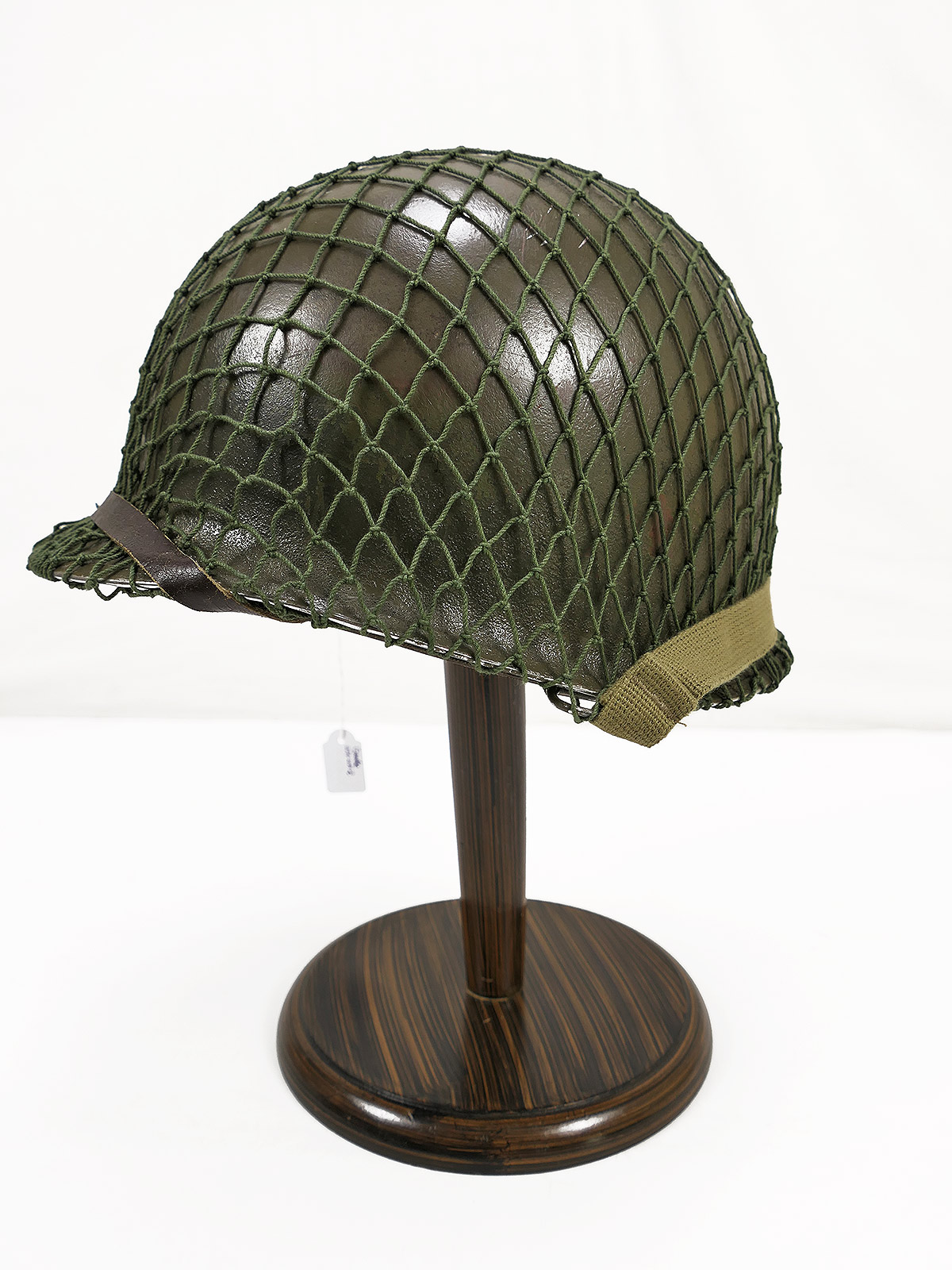 US ARMY WW2 M1 Front Seam Helmet Stahlhelm mit Liner / Kinnriemen COLLECTION BATTLE WORN