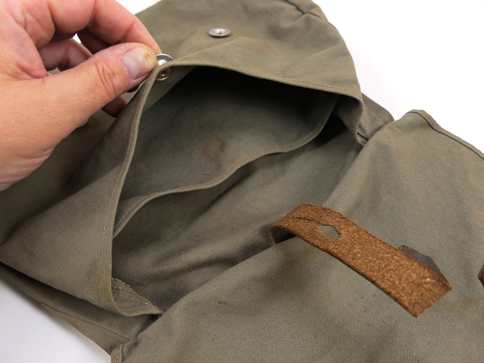 HJ Brotbeutel COLLECTION BATTLE WORN