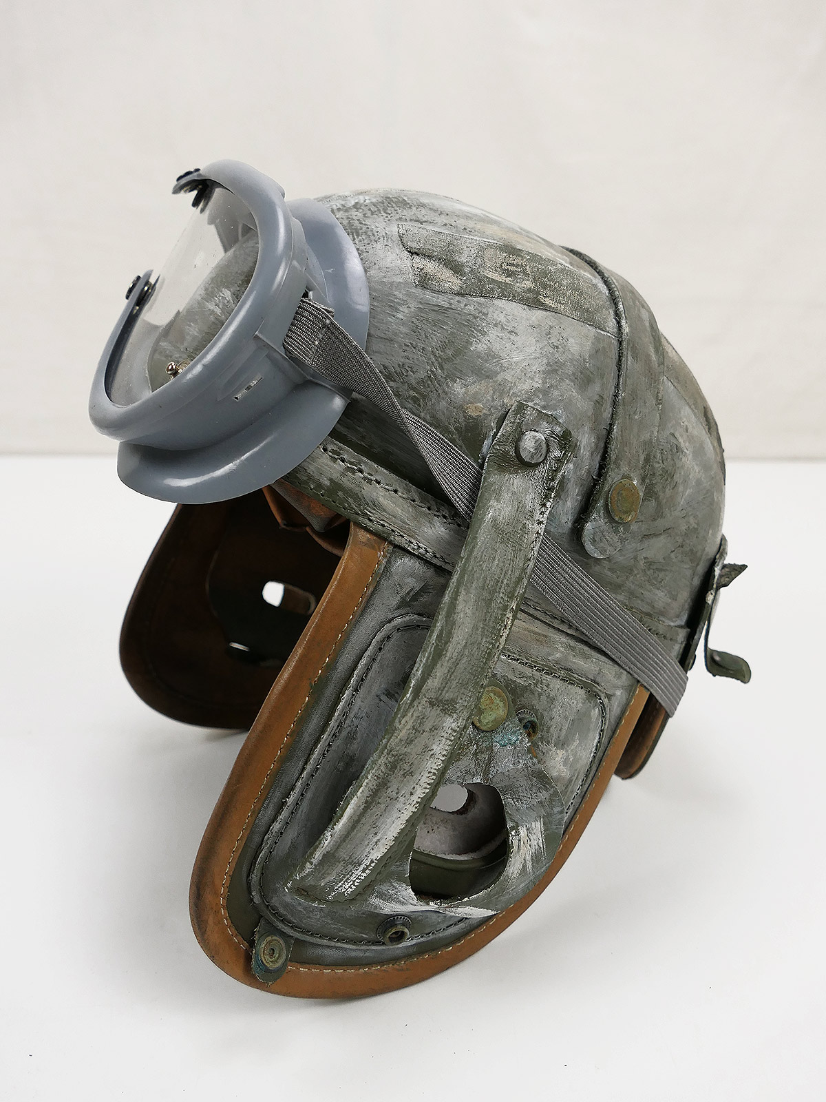 P1681880 EINZELSTÜCK US WW2 Panzer Helm Tanker helmet M-1938 Panzerhelm Winter Camouflage Bastogne