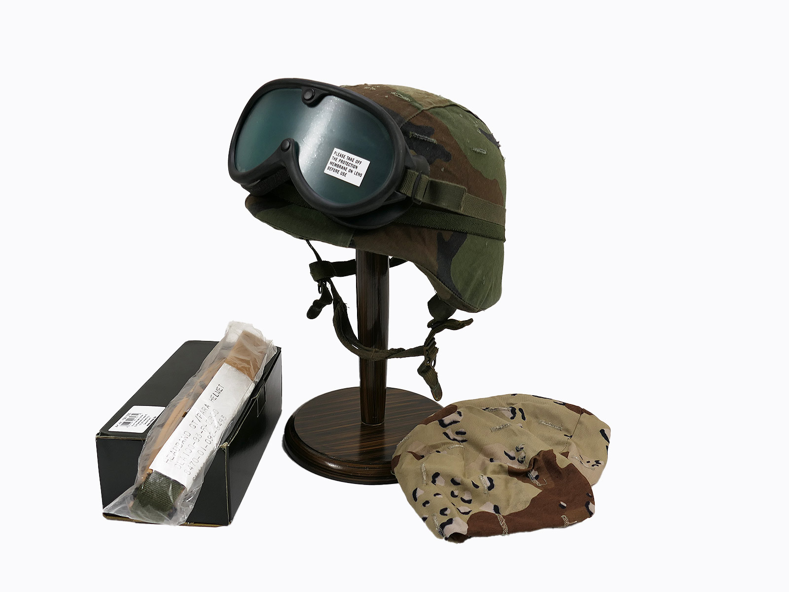#67 US PASGT Gefechtshelm Combat Helmet SMALL + Desert + Woodland Helmbezug + Goggles #67 US PASGT Gefechtshelm Combat Helmet SMALL + Desert + Woodland Helmbezug + Goggles