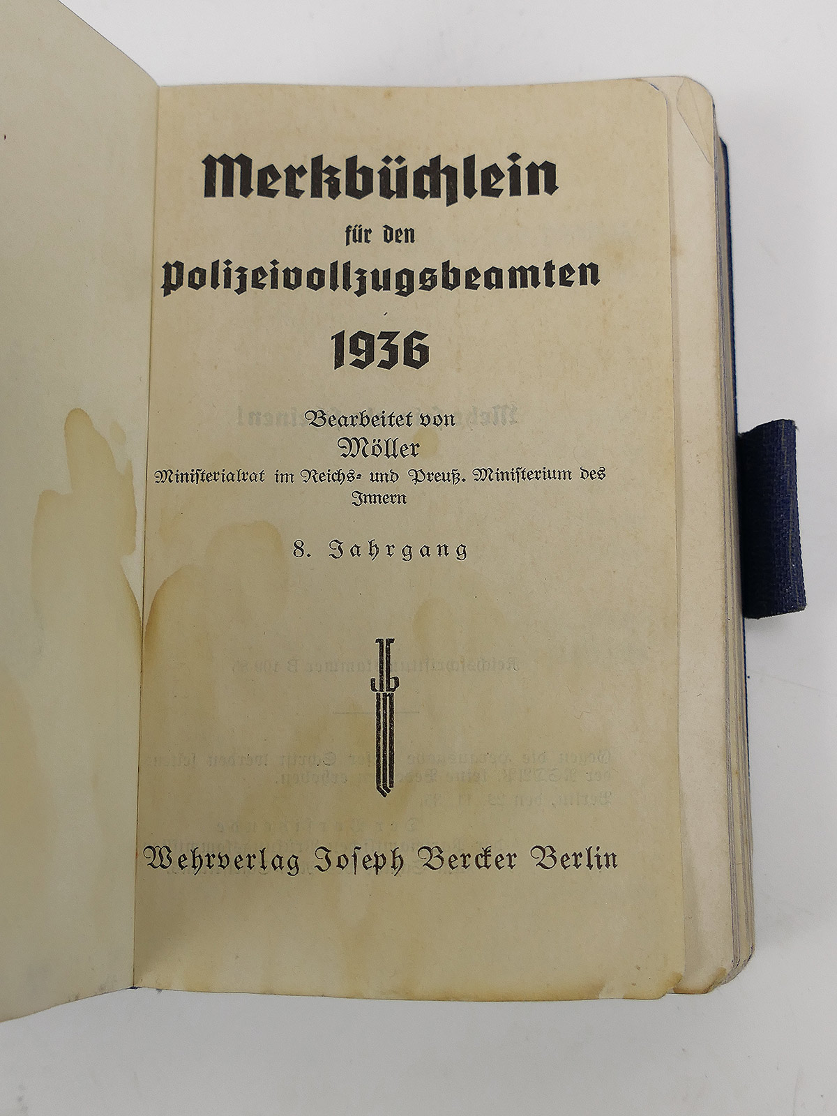 P1534931