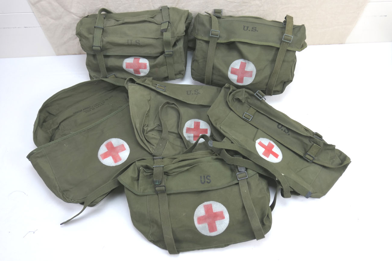 US Pack Field Cargo M-1945 Medic Willys Jeep Tasche Sanitäter Red Cross Rotkreuz