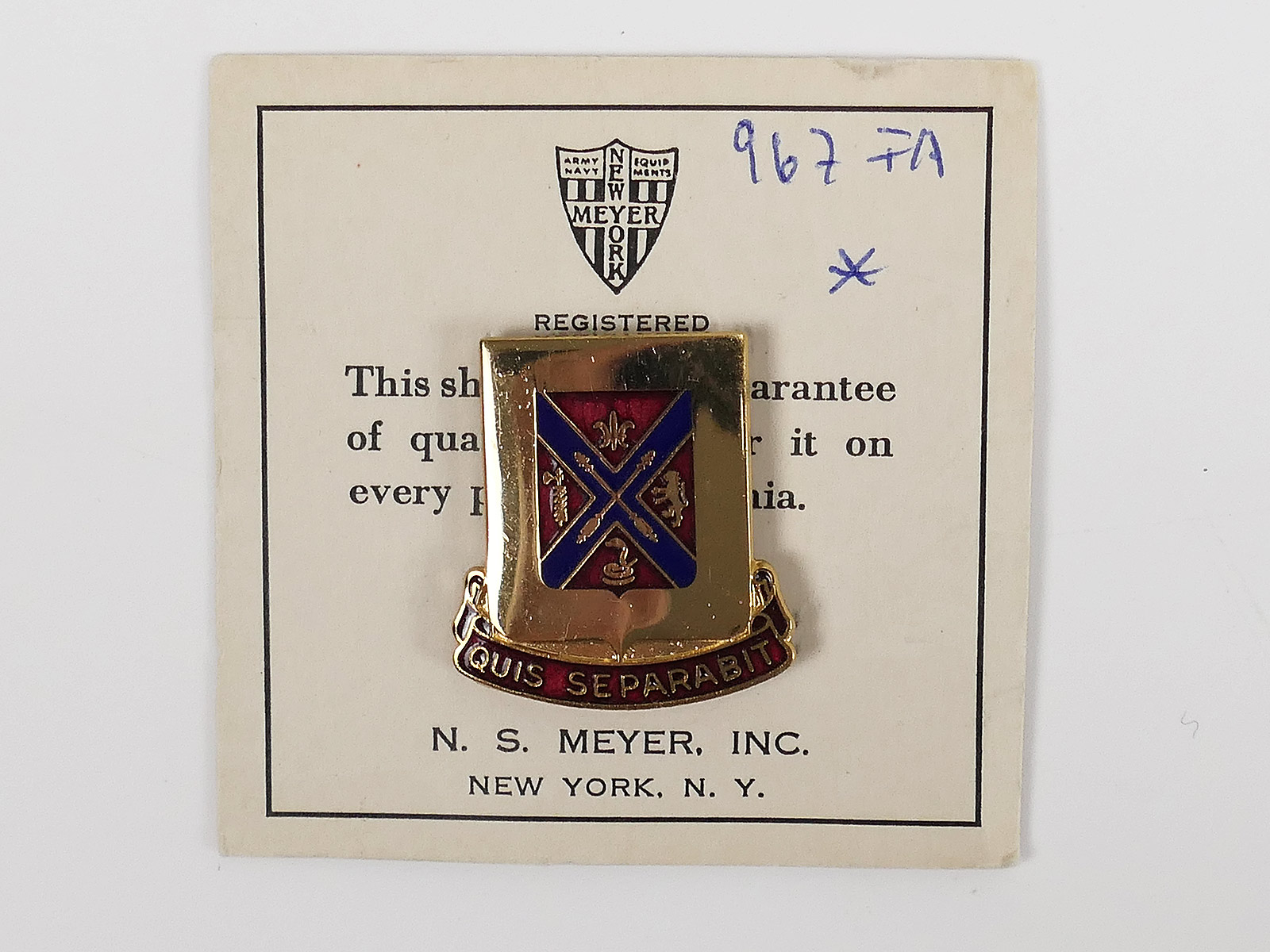 US WW2 Military Unit Crests Insignia 688th Field Artillery Battalion DI DUI Pin Medal Badge Abzeiche