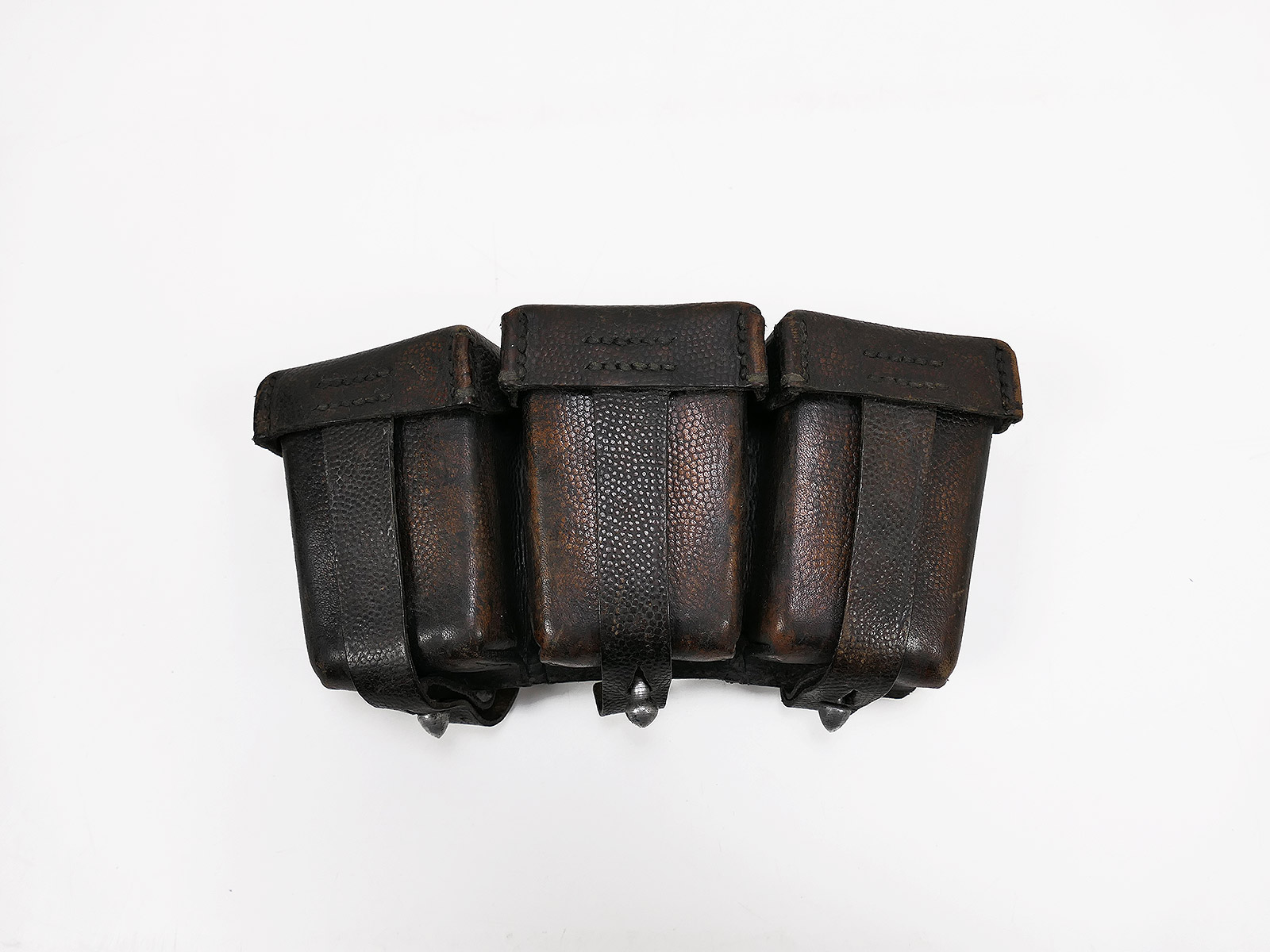 #A Karabiner K98 3er Patronentasche BRAUN ORIGINAL geschwärzt mit Innenunterteilungen
