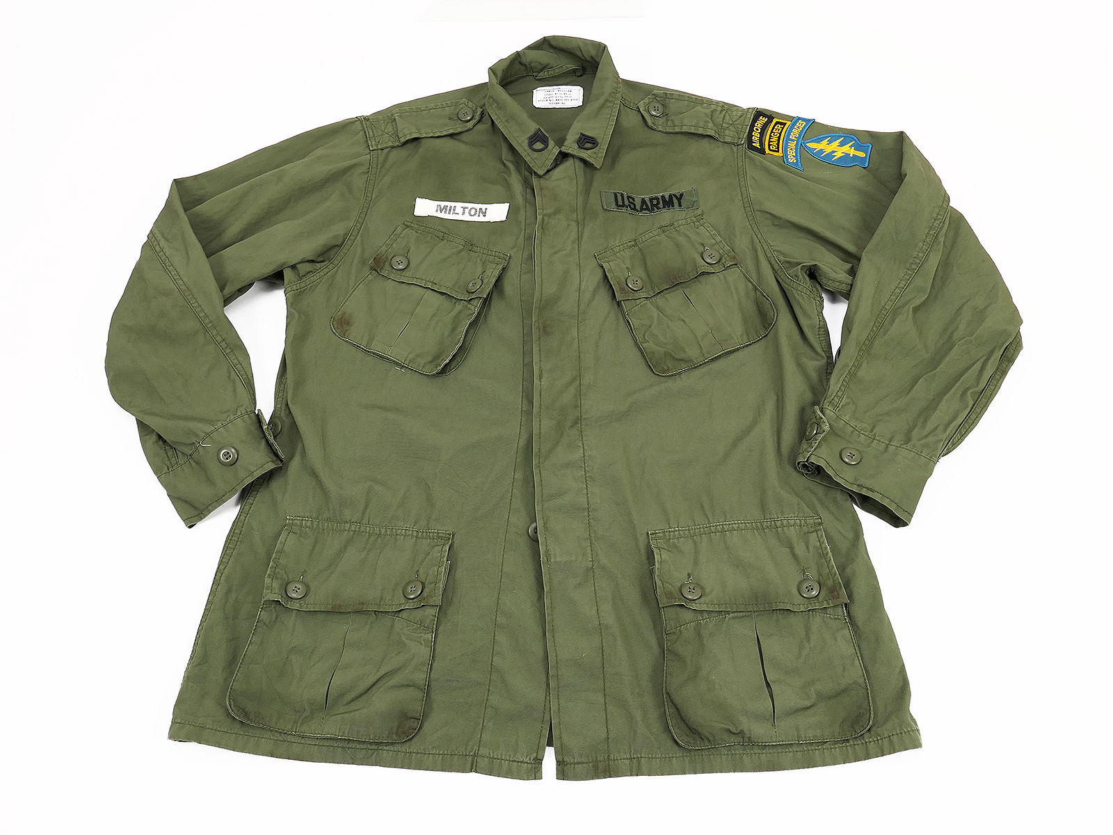 Filmrequisite Vintage US Army Feldjacke Jungle Jacket M64 mit Patches MILTON Special Forces Vietnam oliv - Gr. Large