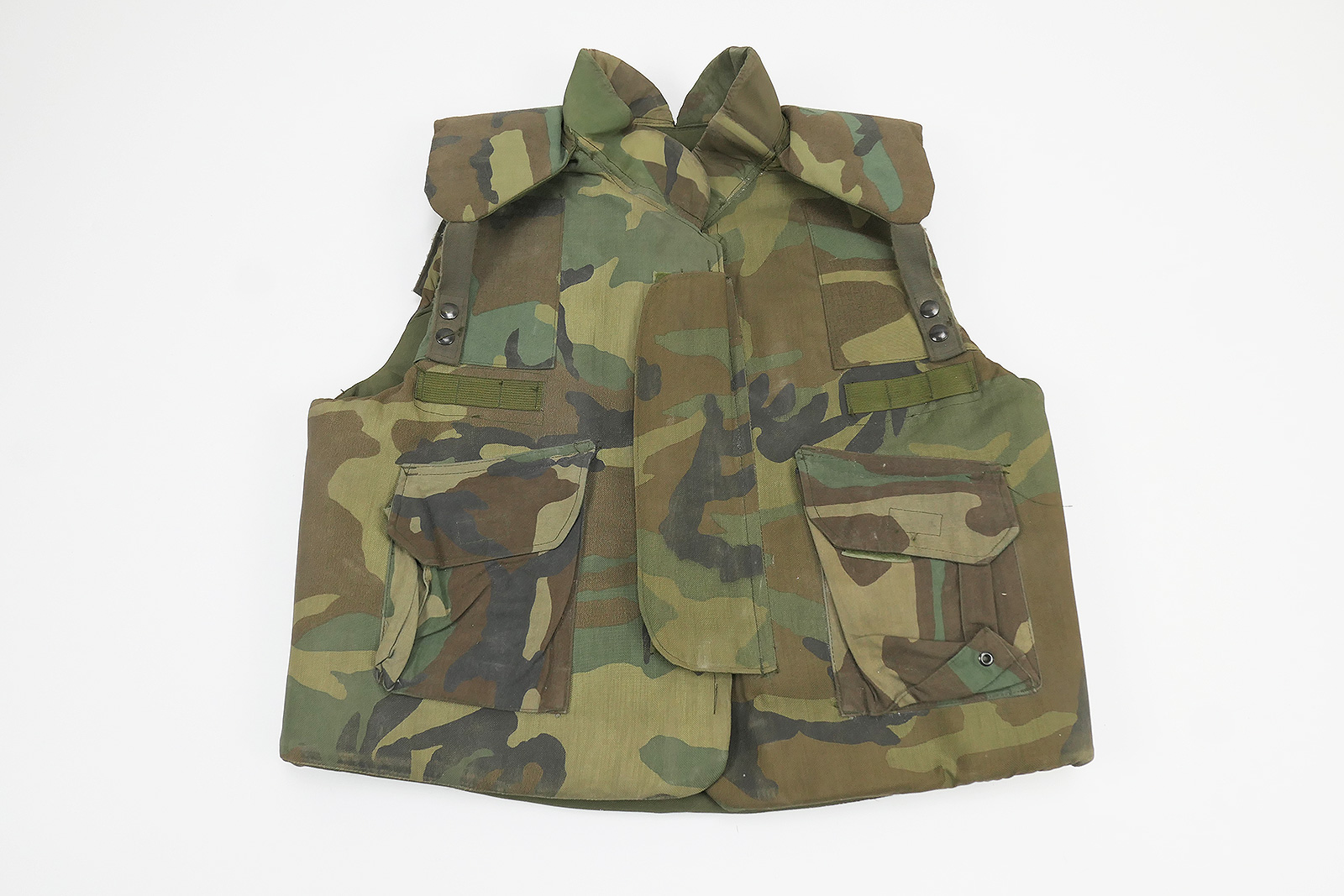 P1550060 #4 US ARMY Splitterschutzweste Gr. Large Body Armor Fragmentation Protective Vest 1984