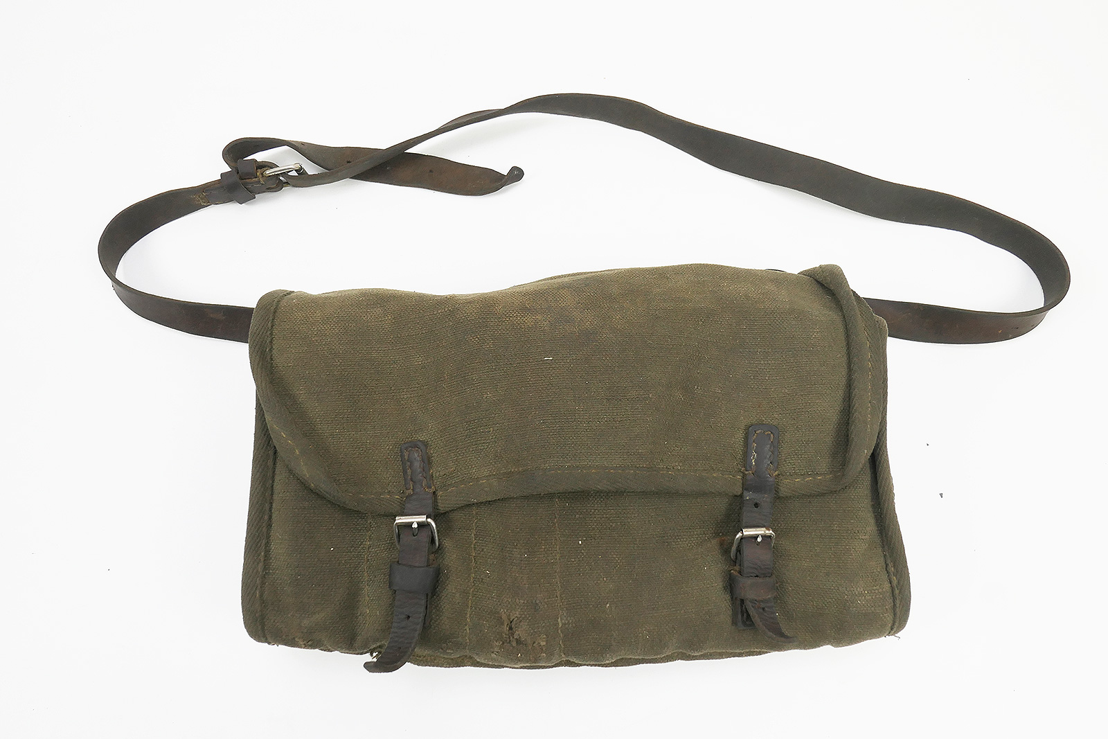 P1510817 MG42 / MG53 Tasche für Reinigungszubehör und Ersatzteile Typ Wehrmacht MG34 mit Inhalt