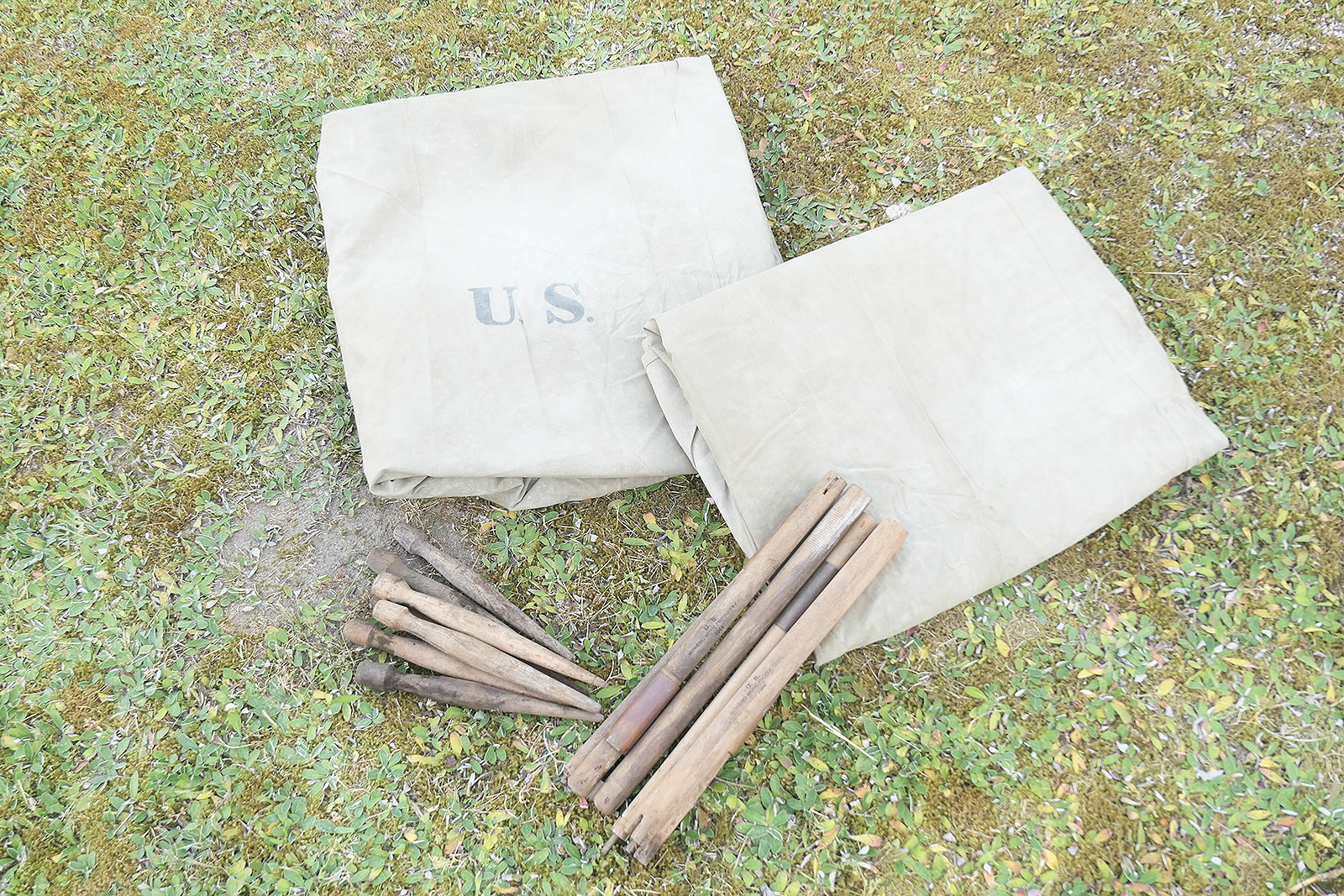 #3 US Zelt 2x Zeltbahn shelter Zeltplane tent half 1942 + 2x Stangen 7x Holzpflöcke - Zweimannzelt