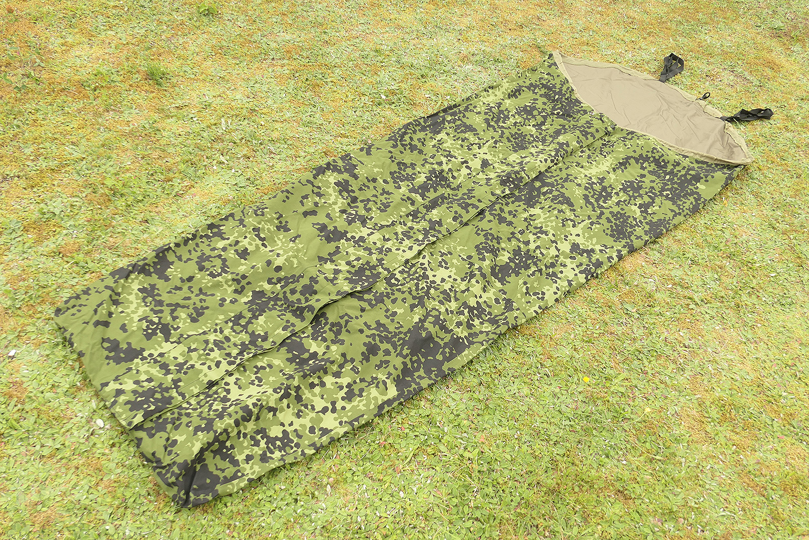 P1550190 #4 HMAK Regenschutz der dänischen Armee Größe N Biwaksack 1999 Sleeping Bag Cover Flecktarn
