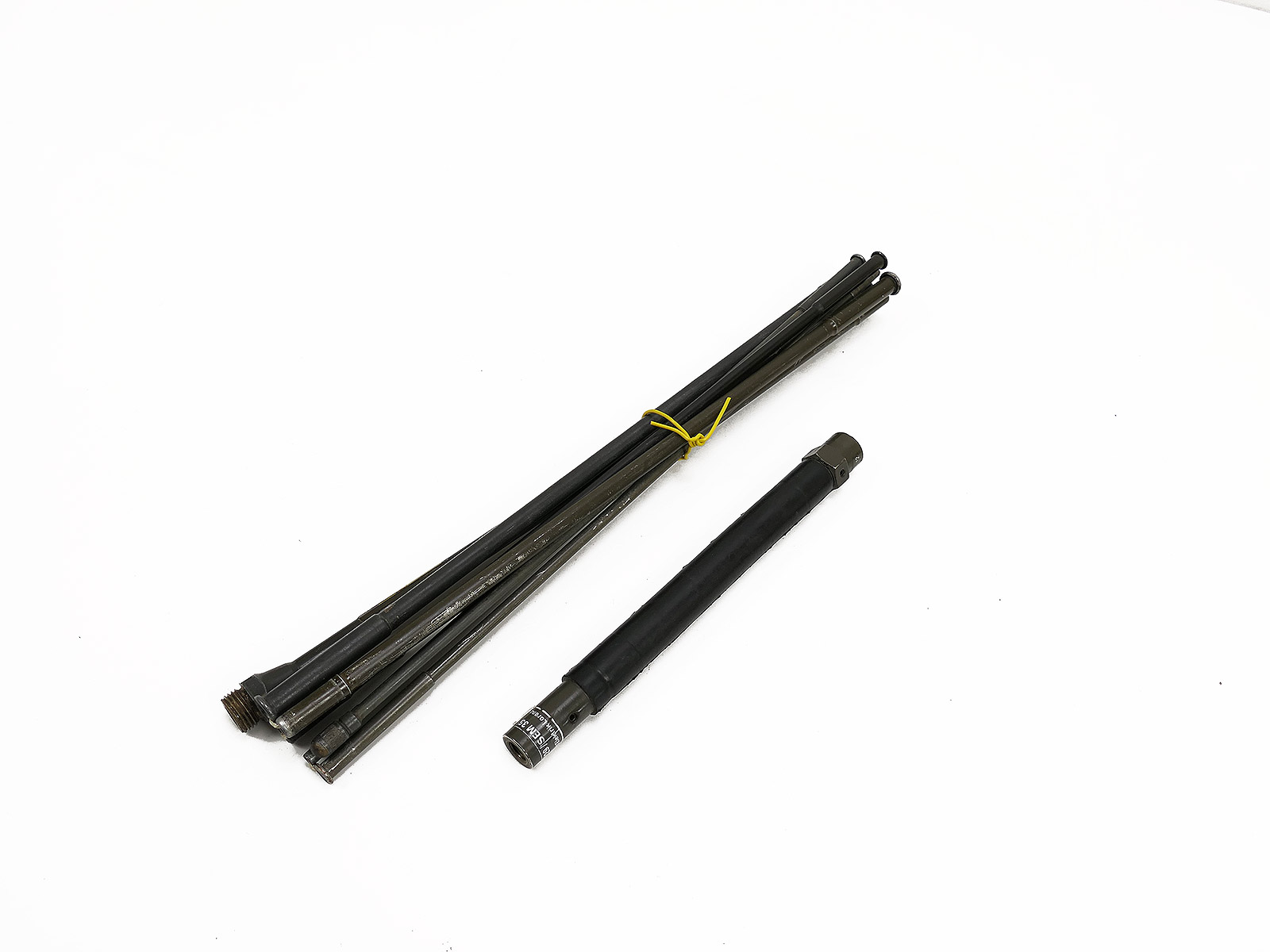 Bundeswehr Faltbare Antenne AT-271 / SEM-35 / Faltantenne 8-teilig mit Adapter / Antennenfuß für Funkgerät