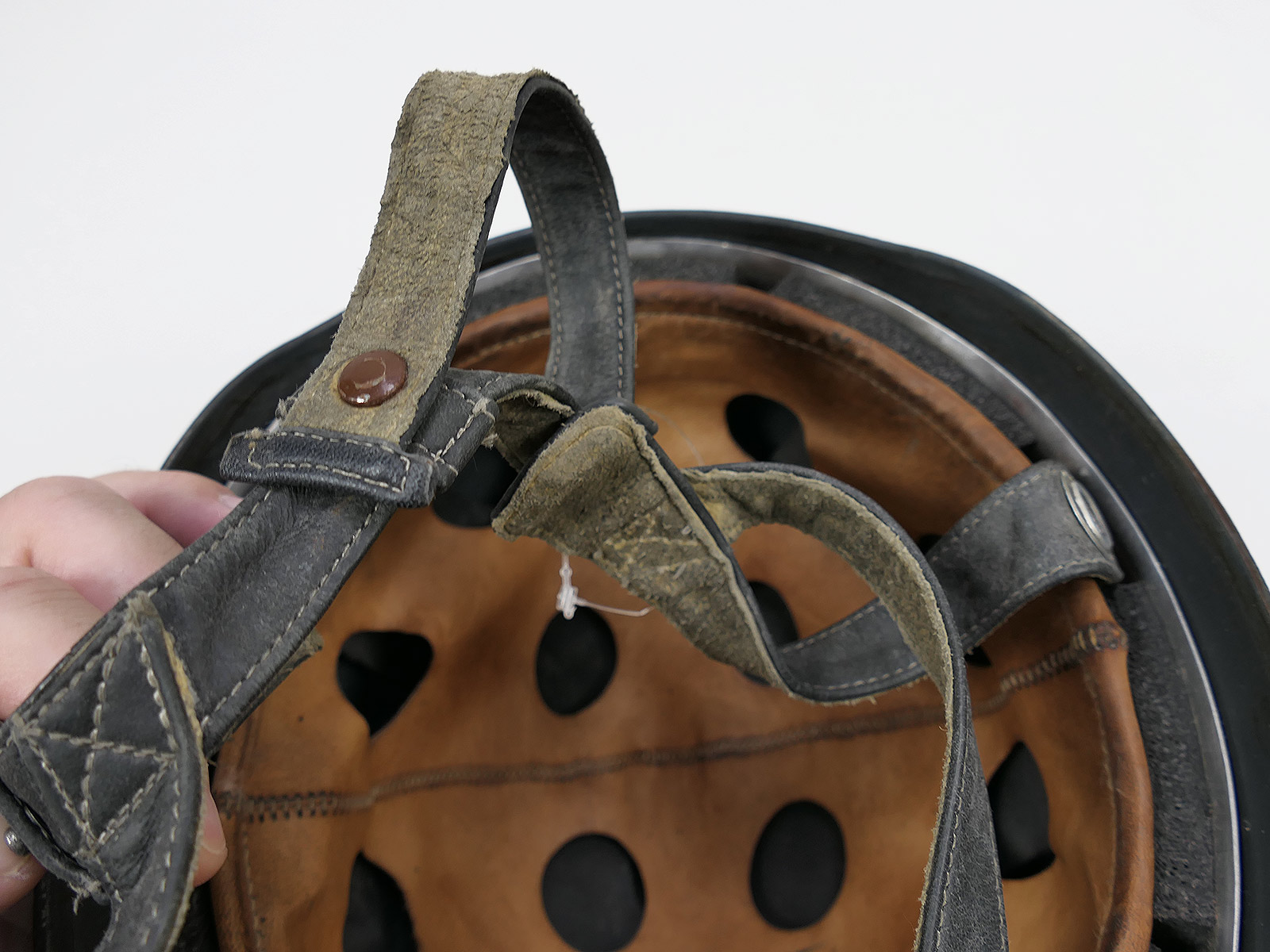 Einzelstück - Vintage Camouflage Fallschirmjägerhelm DD Stahlhelm M38 Luftwaffe Fallschirmjäger COLLECTION