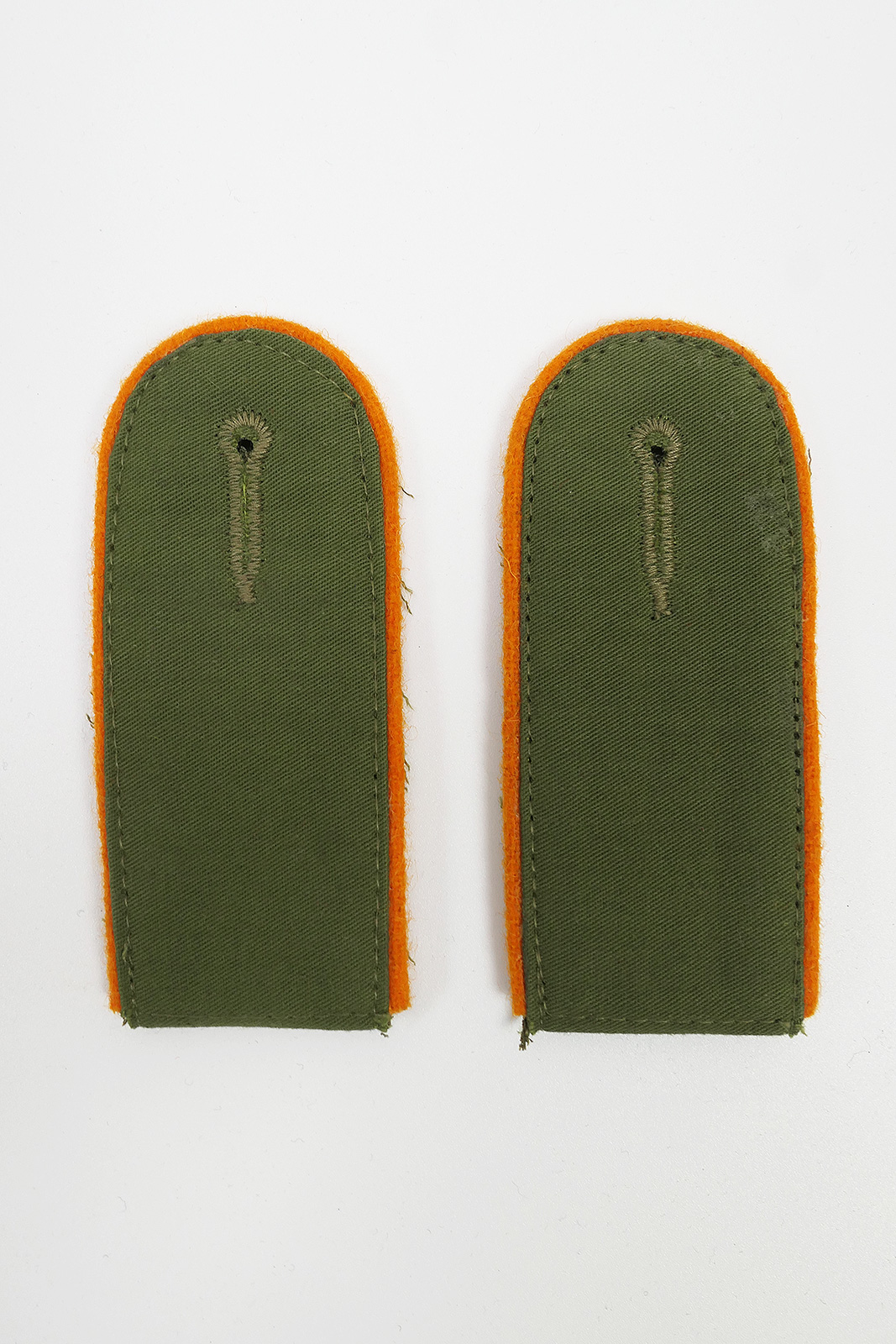 1x Paar Schulterklappen Afrika Korps Feldgendarmerie Mannschaften DAK