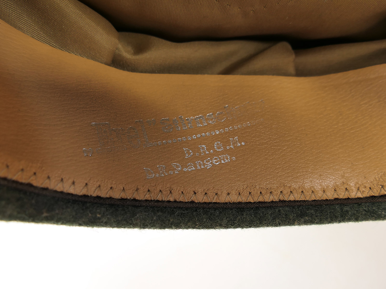 Wehrmacht Infanterie Schirmmütze Offizier Crusher Cap mit Mützenadler / Kokarde COLLECTION