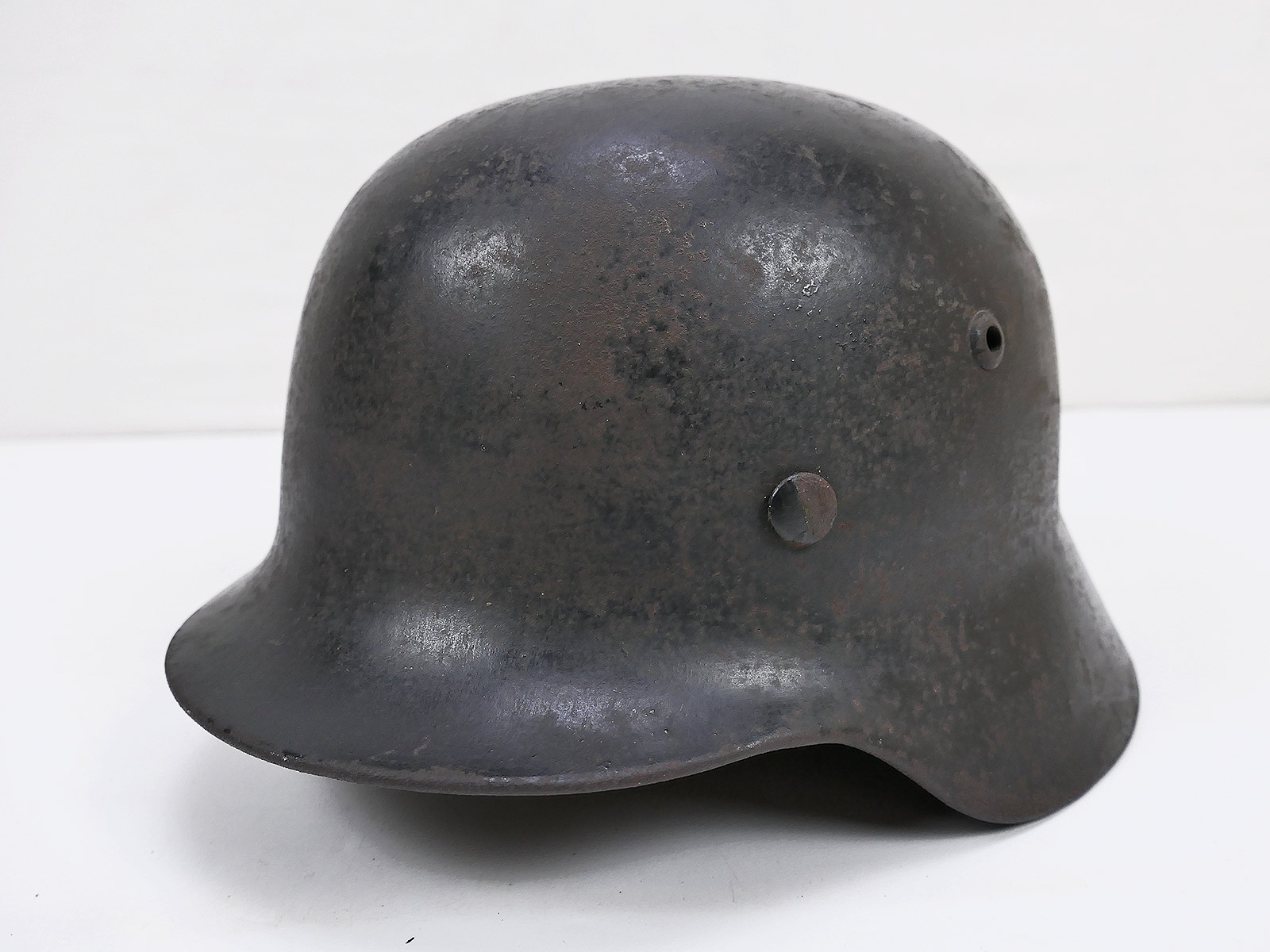 Wehrmacht Stahlhelm M35 ET64  mit Helmfutter und Kinnriemen aus Museum