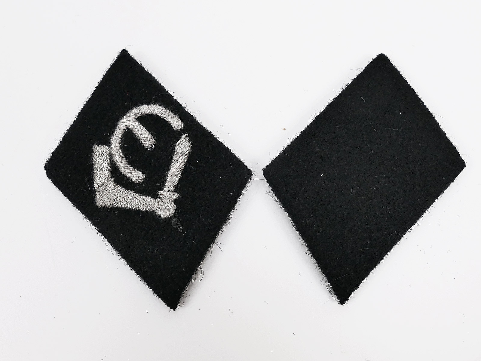 Kragenspiegel SS Schütze 20. Freiwilligen Waffen SS Grenadier Division Estland Estnische Nr.1